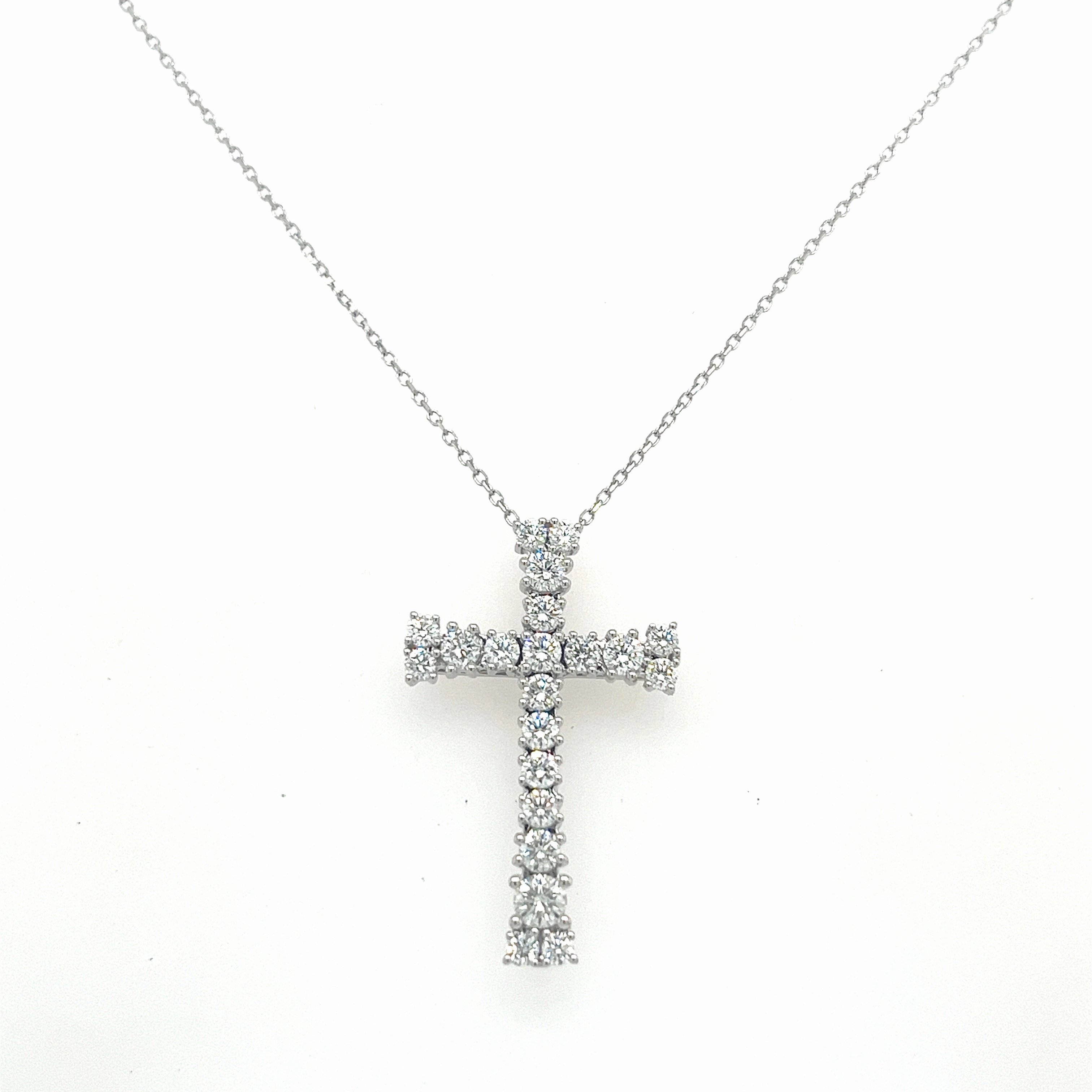 14K White Gold Round Shape Diamond Cross Necklace (1.00ctw) Forever Item