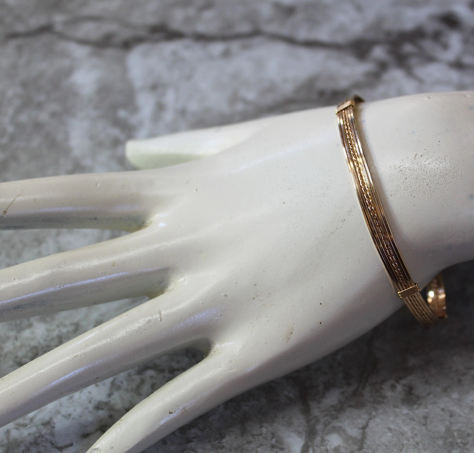 Peerless Detail Now Trending 14kt Gold Filled 6-Strand Wire Wrapped Stackable Bracelet  SSTTSS