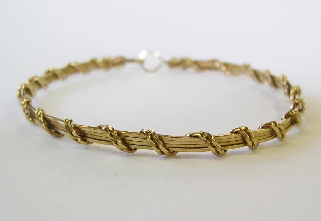 14kt Gold Filled Wire Double Overwrapped Stackable Bracelet  SSSS2wa Coming Trend