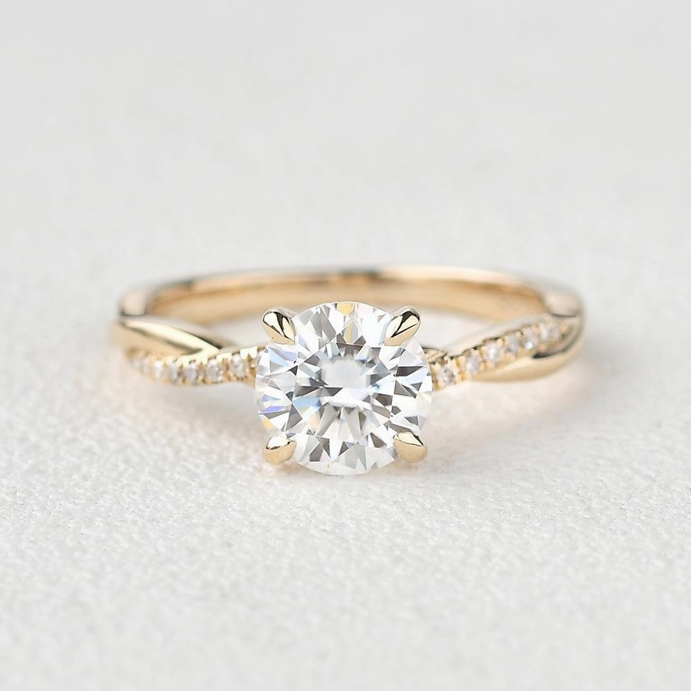 1.0ct Moissanite Classic 4 Prongs Bridal Ring Delicate Edge