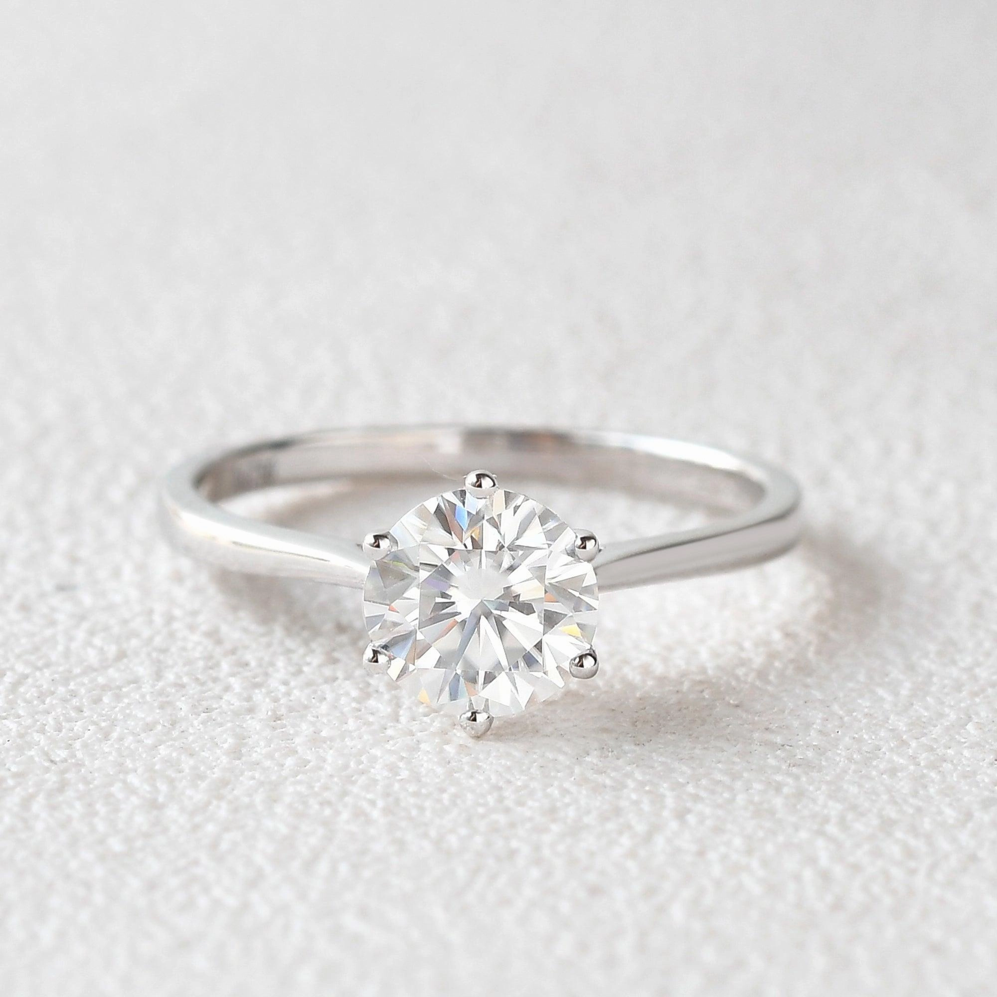 1.0ct Round Moissanite Six-prong Classic Solitaire Ring Fusion Form