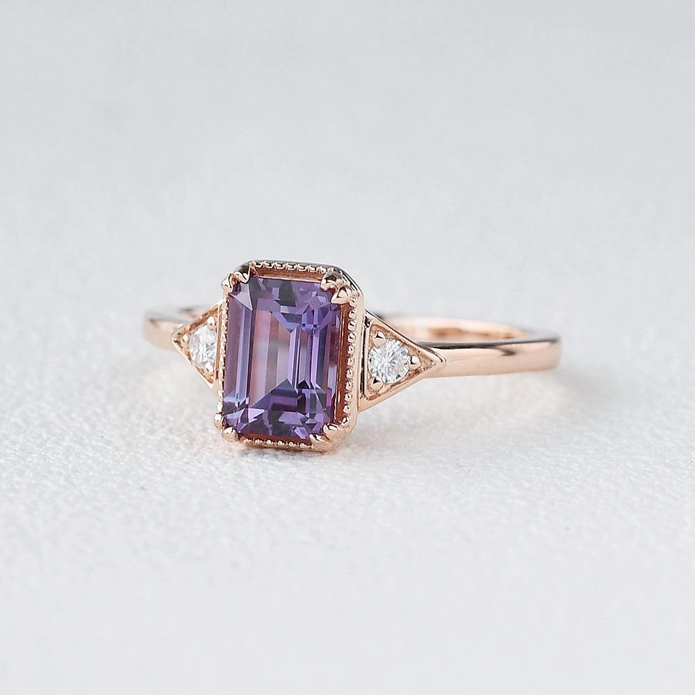 Elegant Accent 1.5ct Emerald Cut Amethyst Geometric Ring