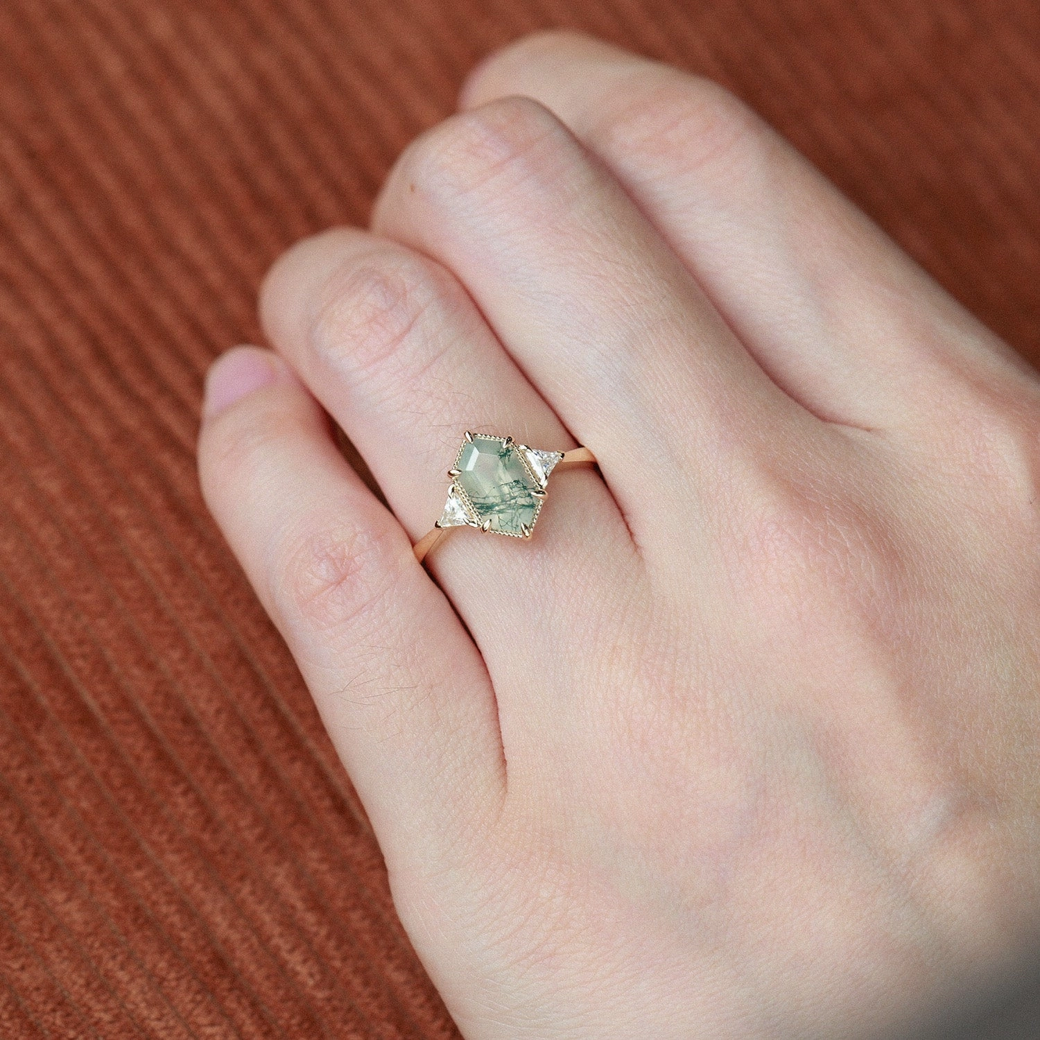 1.5ct Geometric Moss Agate Three-stone Vintage Ring Dazzling Finish Casual Vibe