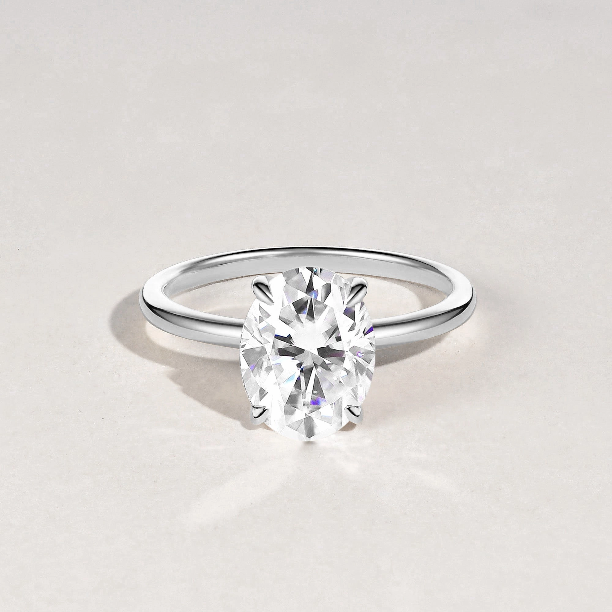 1.5ct Oval 4-Prong Moissanite Classic Solitaire Ring Premium Accent Classic Look