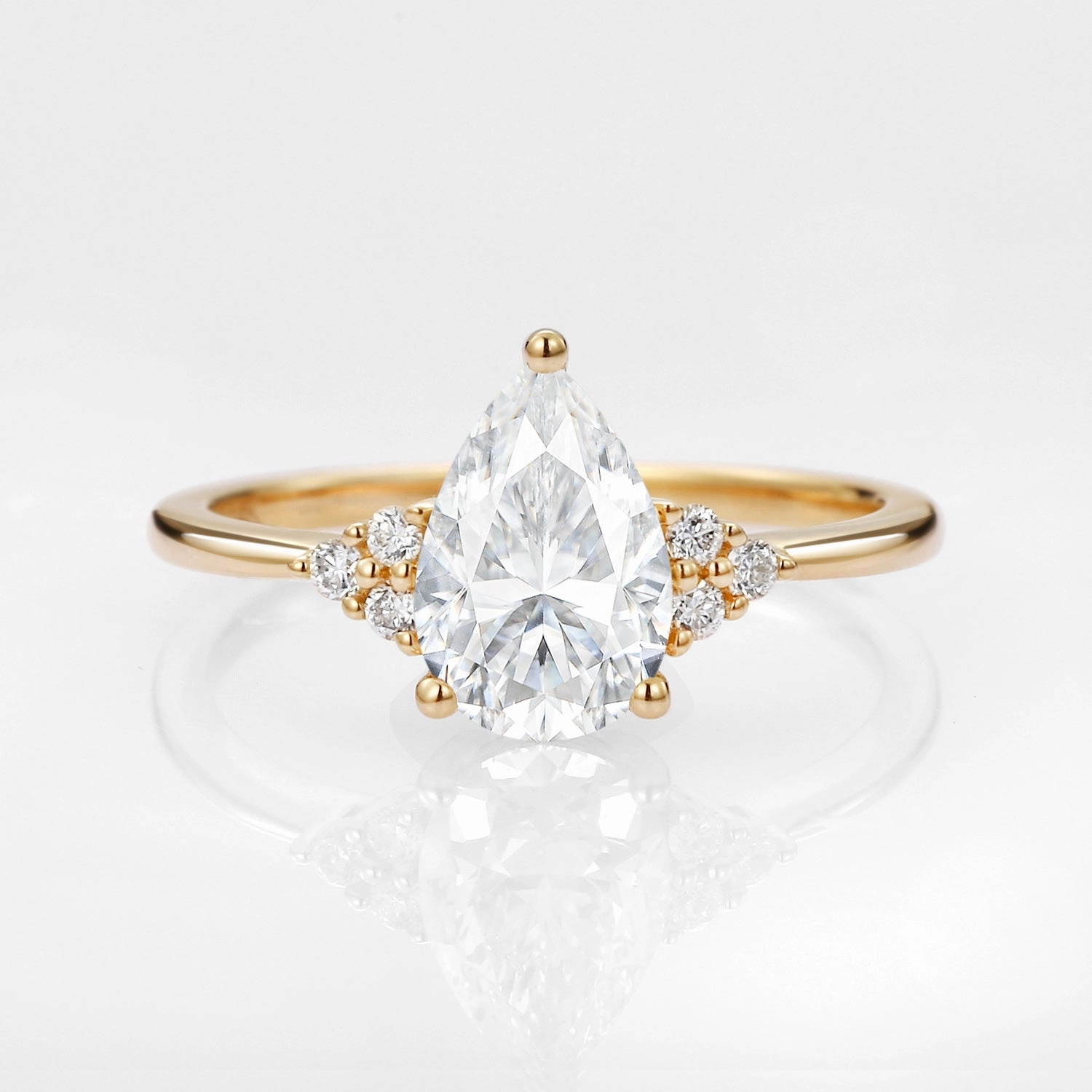 Glam Touch Elegant Highlight 1.5ct Signature Pear Moissanite Vintage Cluster Ring - Lydia