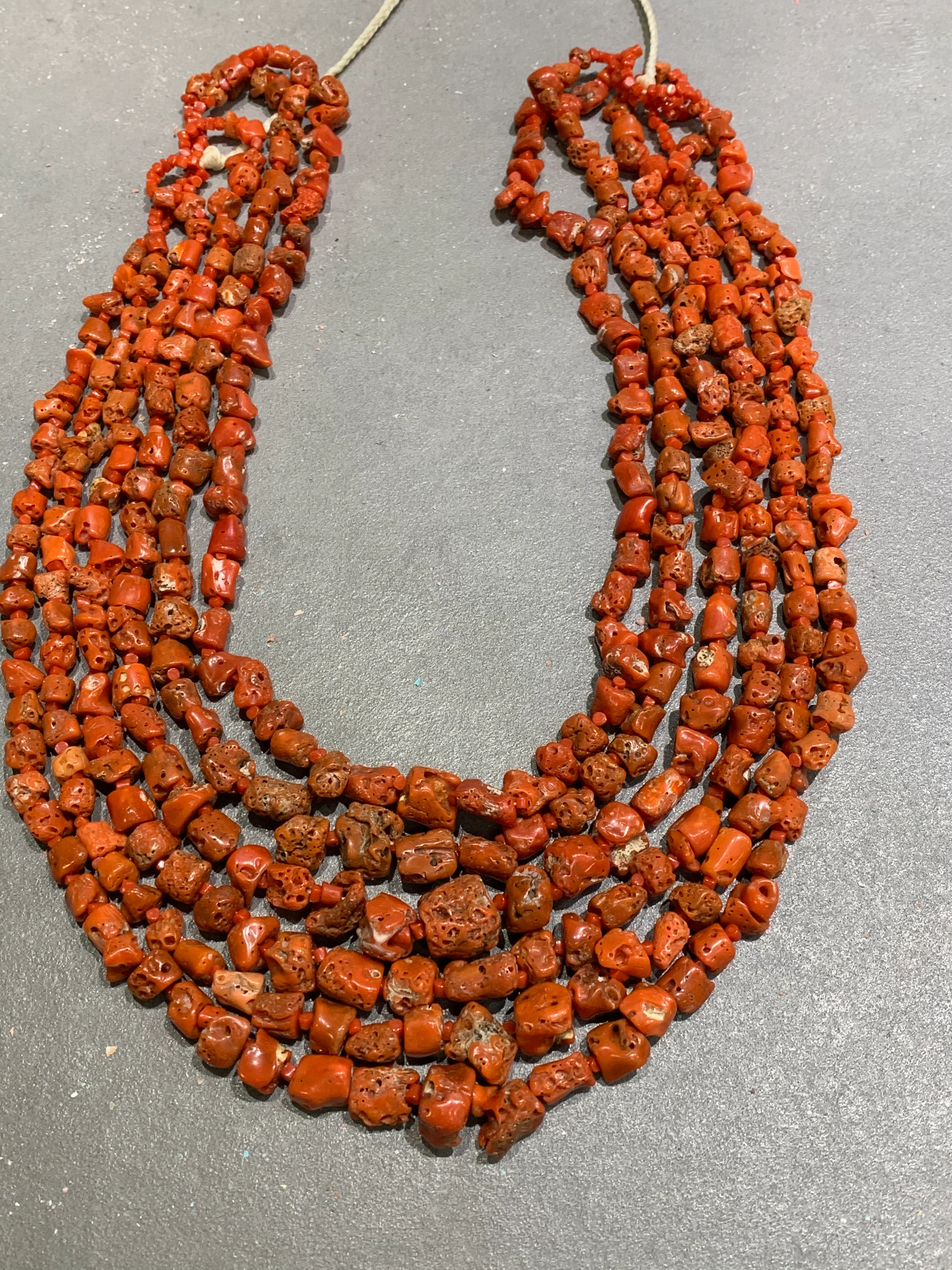 6 STRANDS NATURAL MEDITERRANEAN CORAL SANTO DOMINGO/KEWA PUEBLO Polished Lines