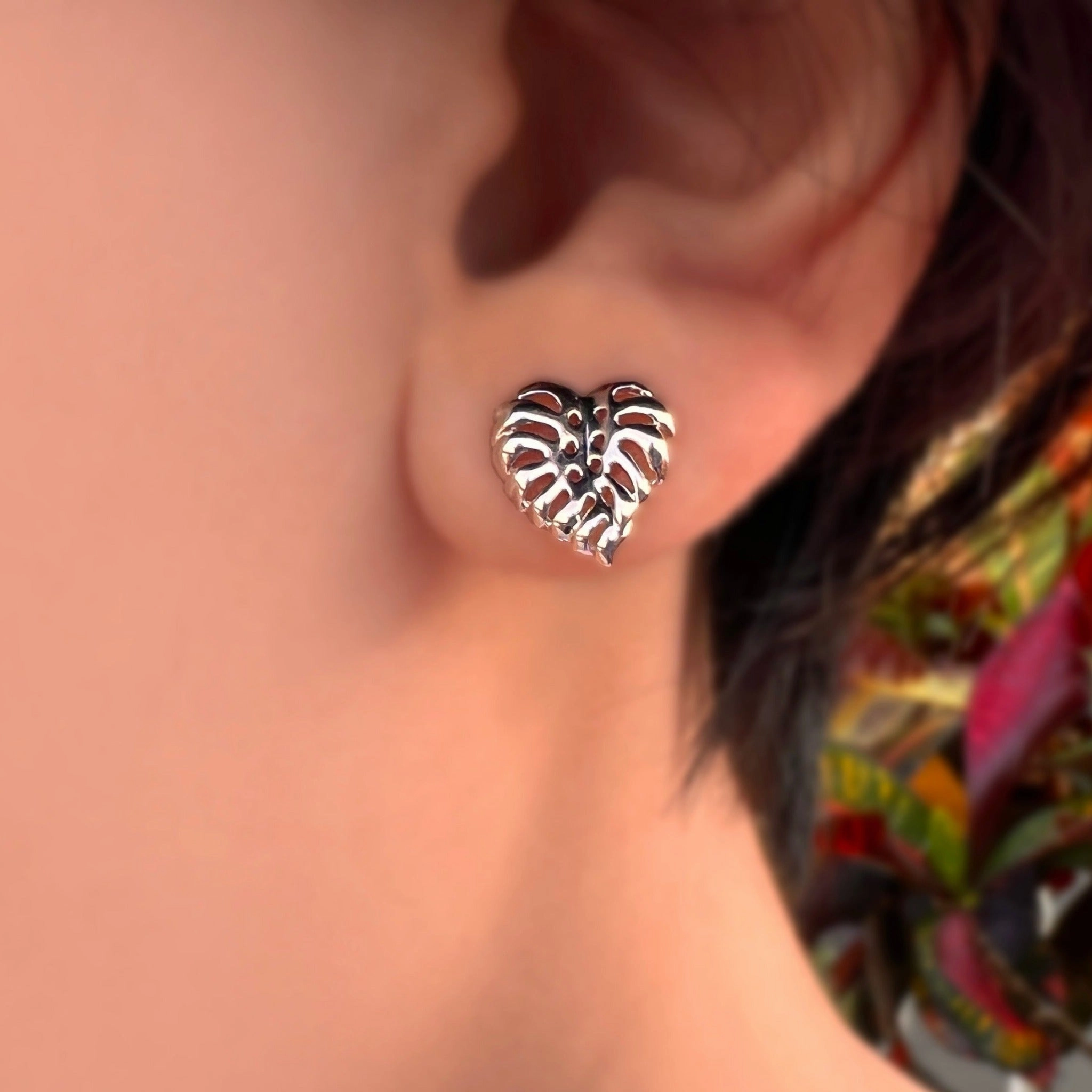 Night Trinket `Elua Monstera Leaf Earrings