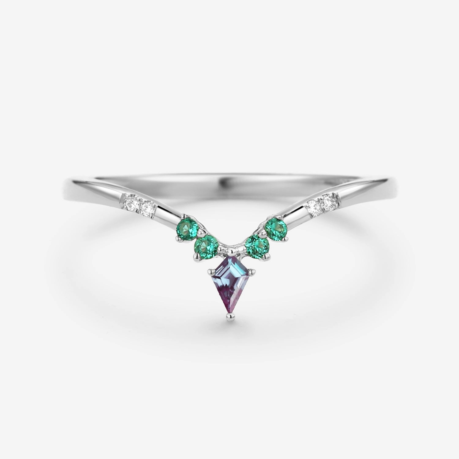 Cozy Accent Alexandrite & Emerald & Moissanite Band V Shaped Ring
