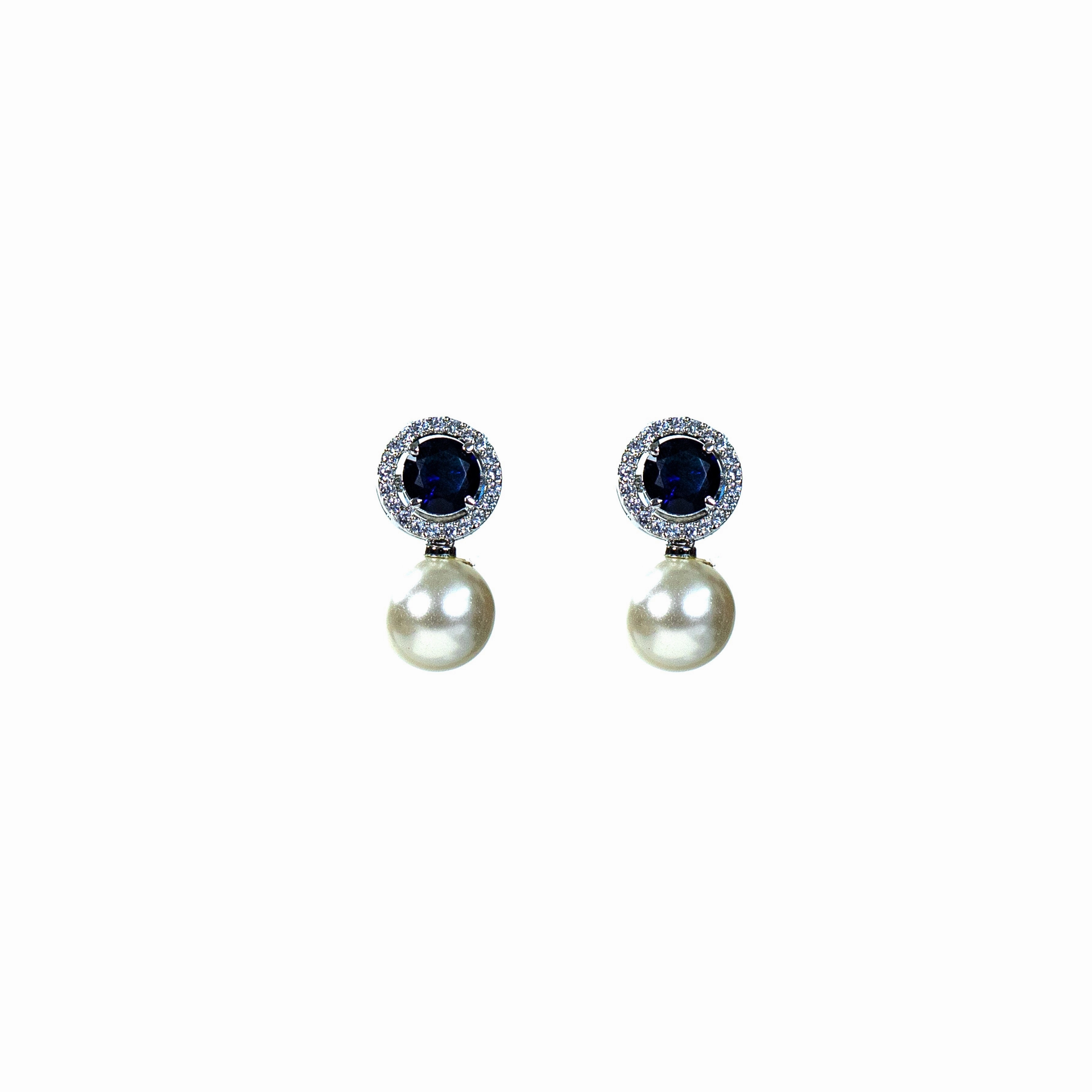 Minimella pearl round stud earring understated look