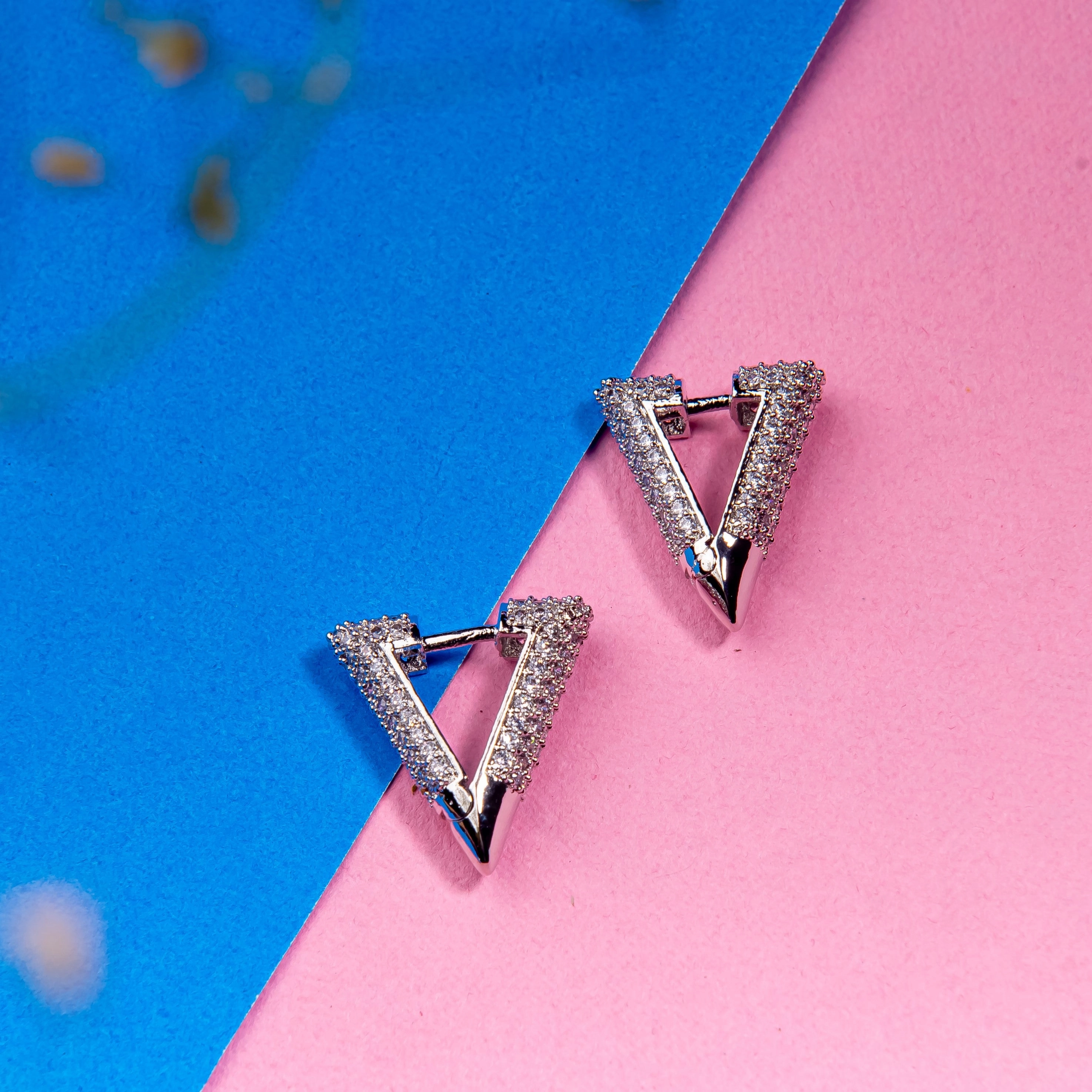 Signature Sparkle Triangle diamond huggie