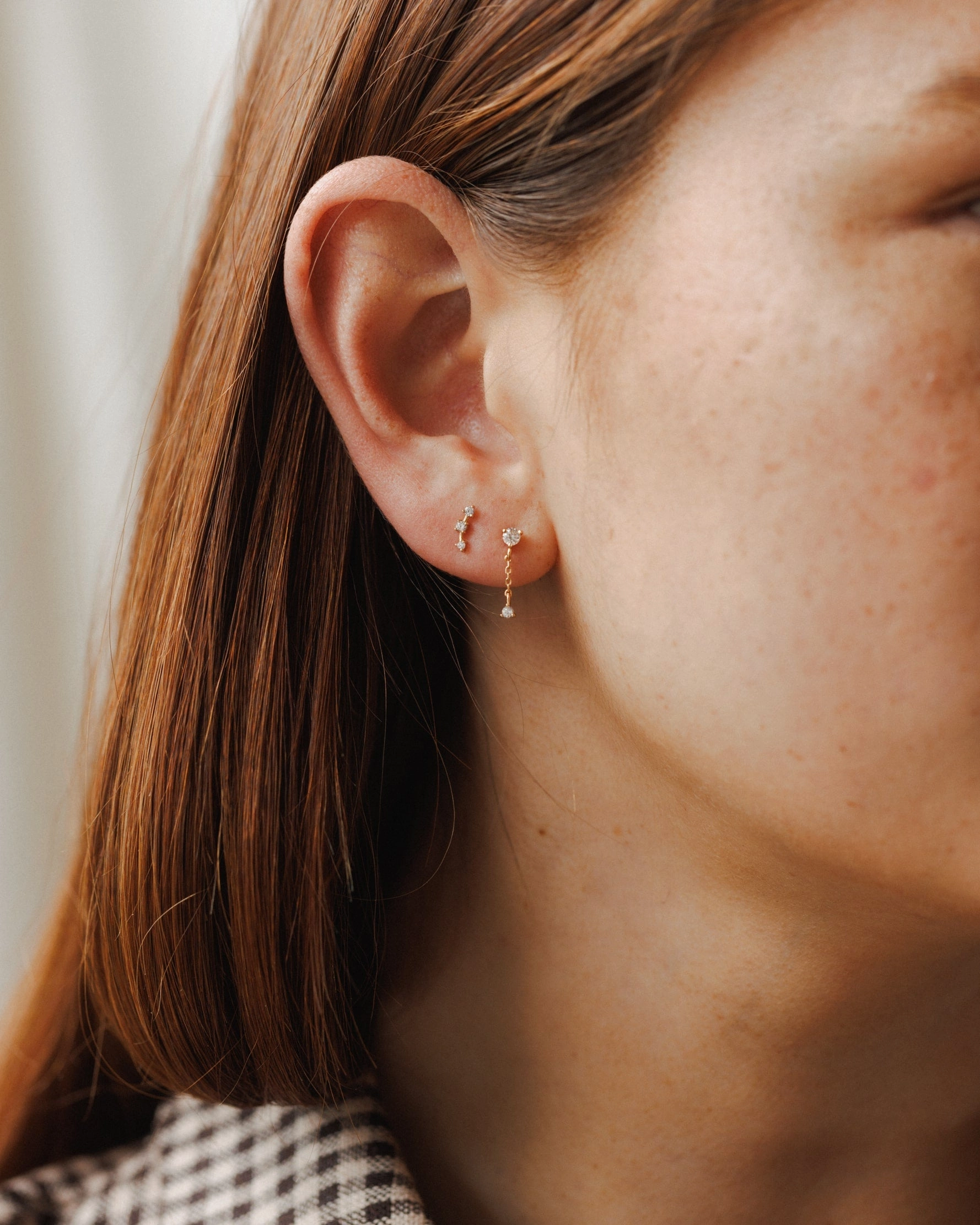 Shimmering Effect Daily Favorite Astra Diamond Bar Studs