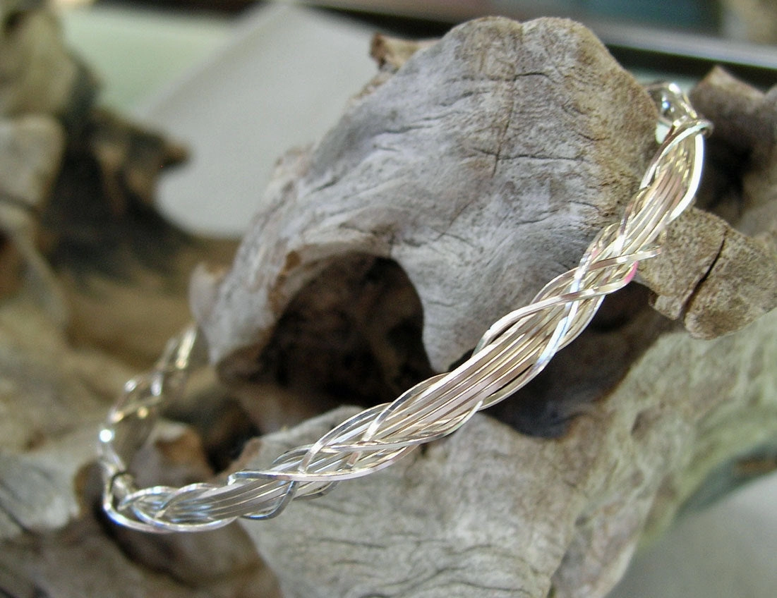 Luxury For Less Medium Grapevine Sterling Silver Wire Wrapped Bracelet