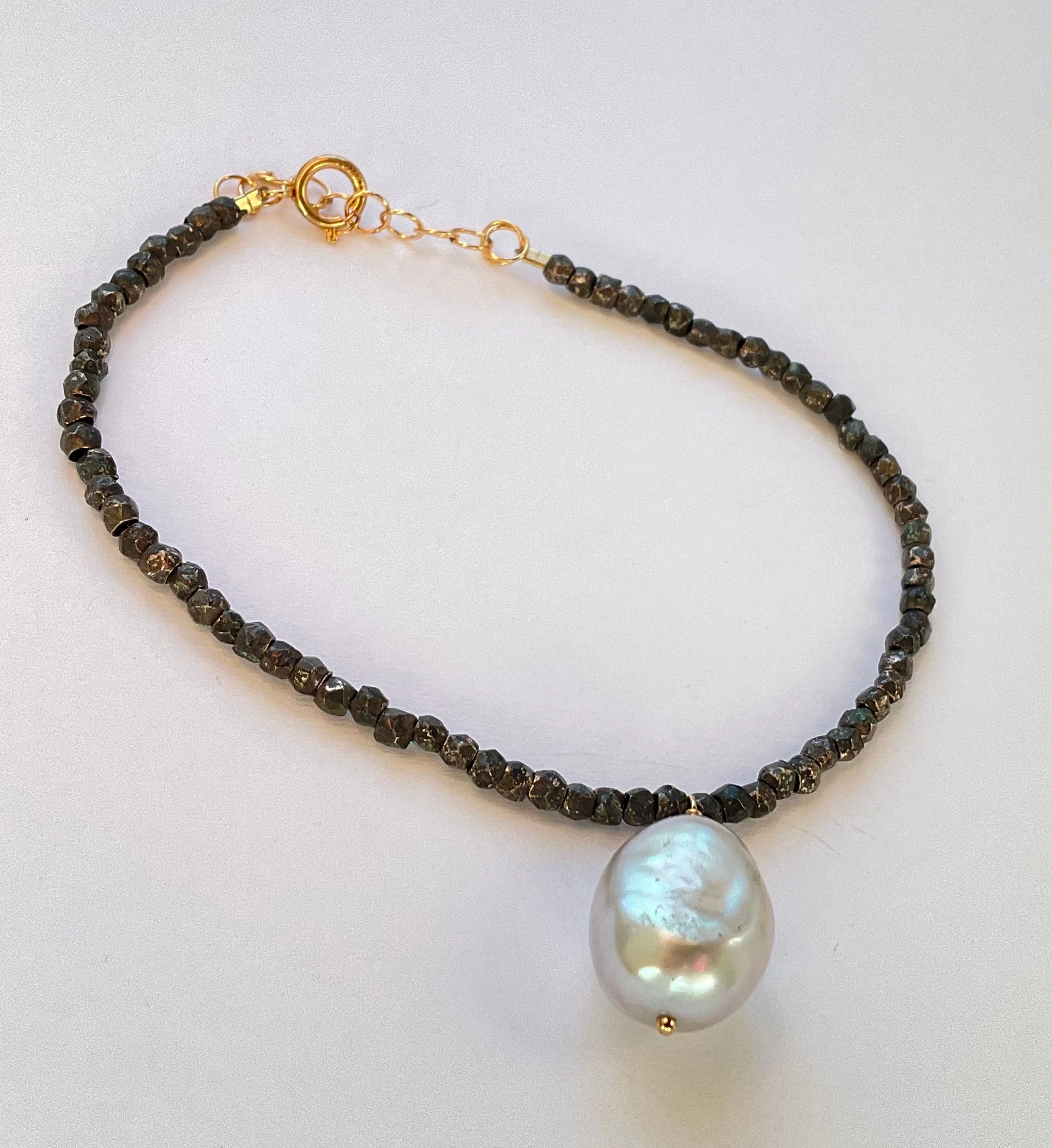 B53 Comfort Wear Elegant Detail