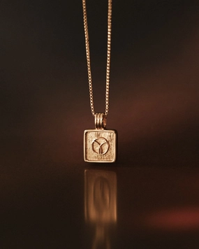 Outdoor Style Luxury Highlight Enneagram Type Two Necklace