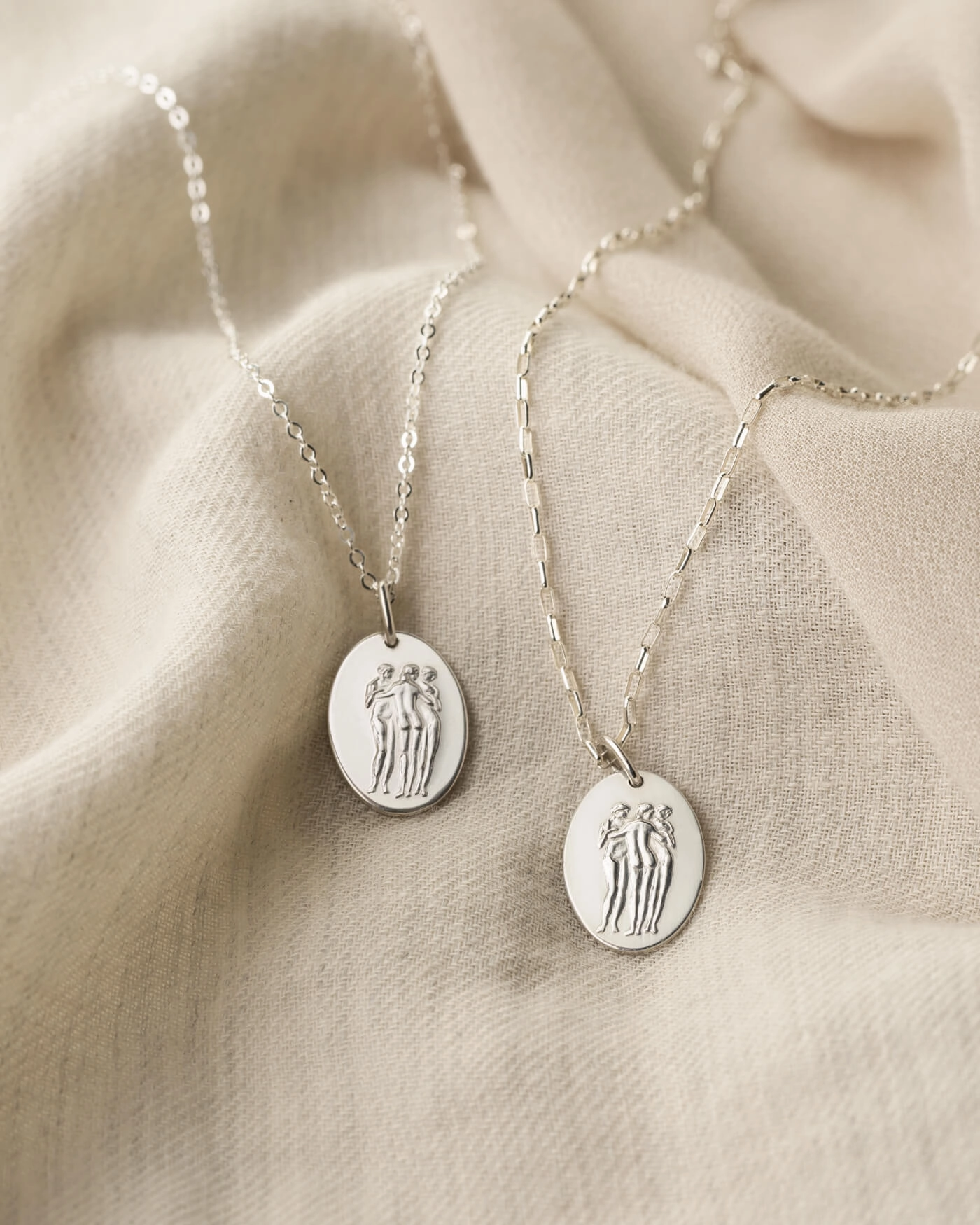 Luxury Finish Shine Three Graces Necklace