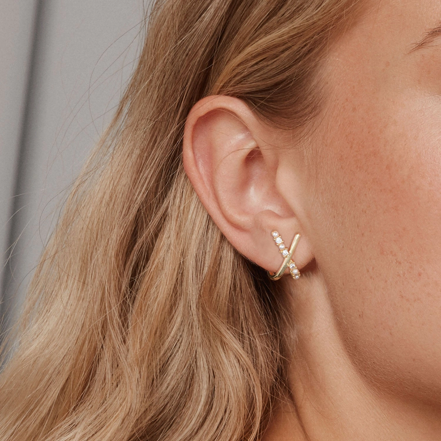 Luxury Style The Pearl-fect Pave Freshwater Pearl X Earrings