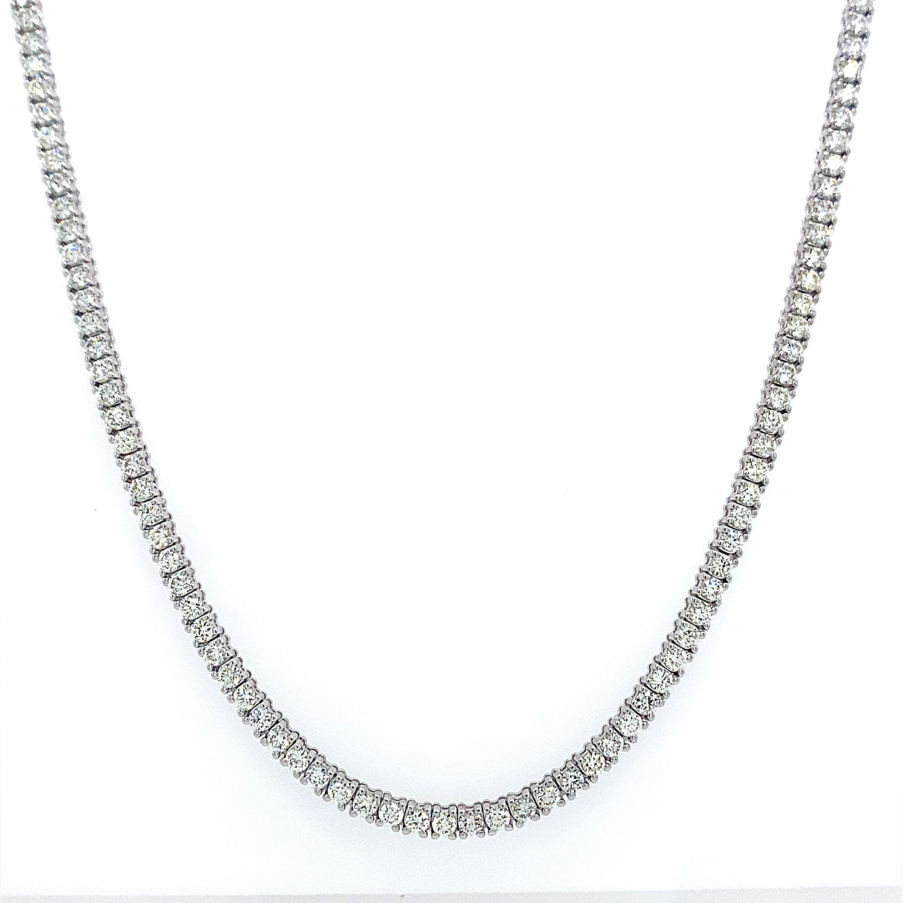 Amazing Item Representative Piece Bremer Jewelry Round Shape Diamond 14K White Gold Riviera Necklace (12.69ctw)