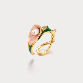 Calla Ring with Pearl Branded Design