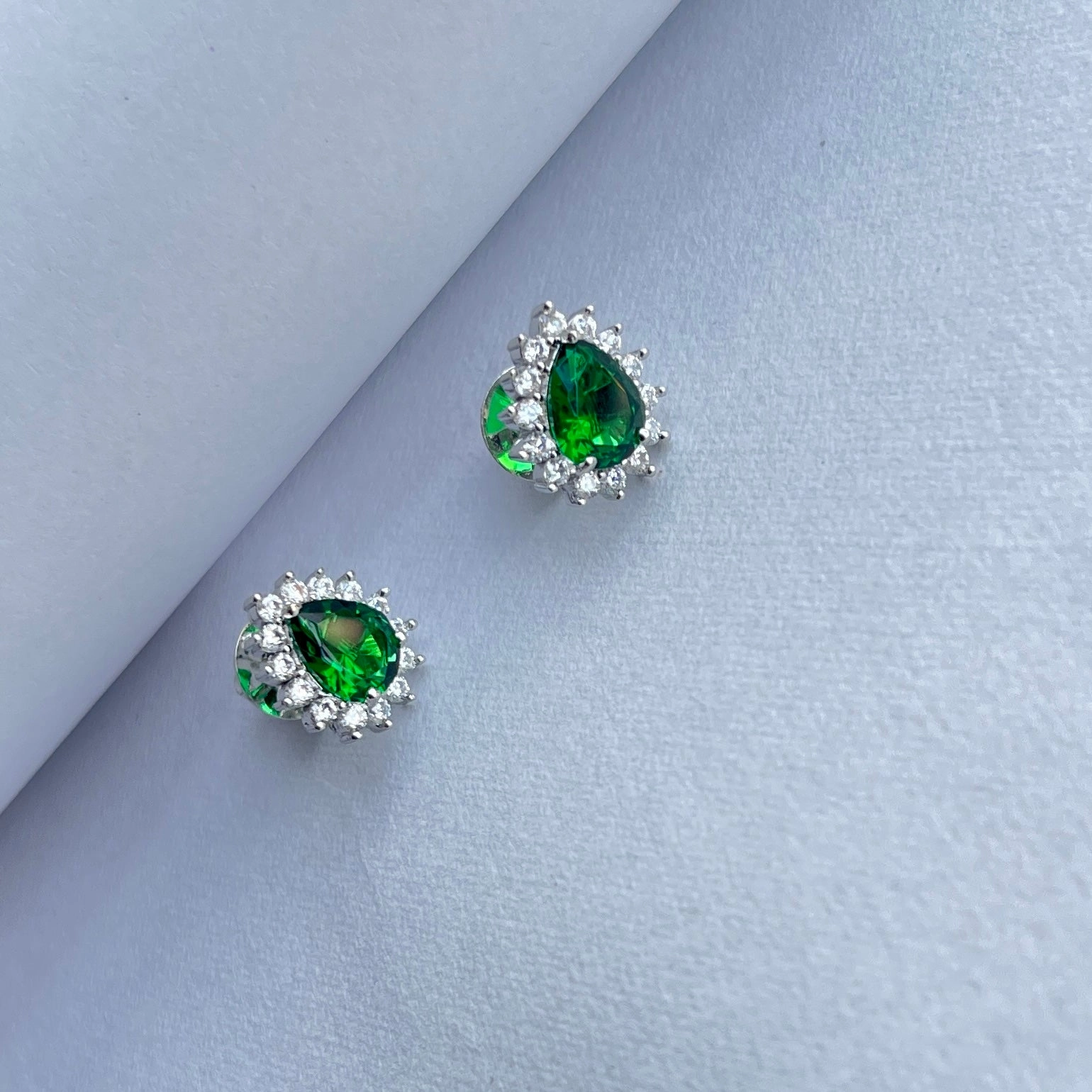 Minimella pear sparkle earring Sweet Spark