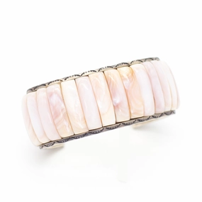 Carlos Aguilar Eagle (Ottawa) Handmade Sterling Silver Pink Mother of Pearl Cuff Bracelet elegant curve