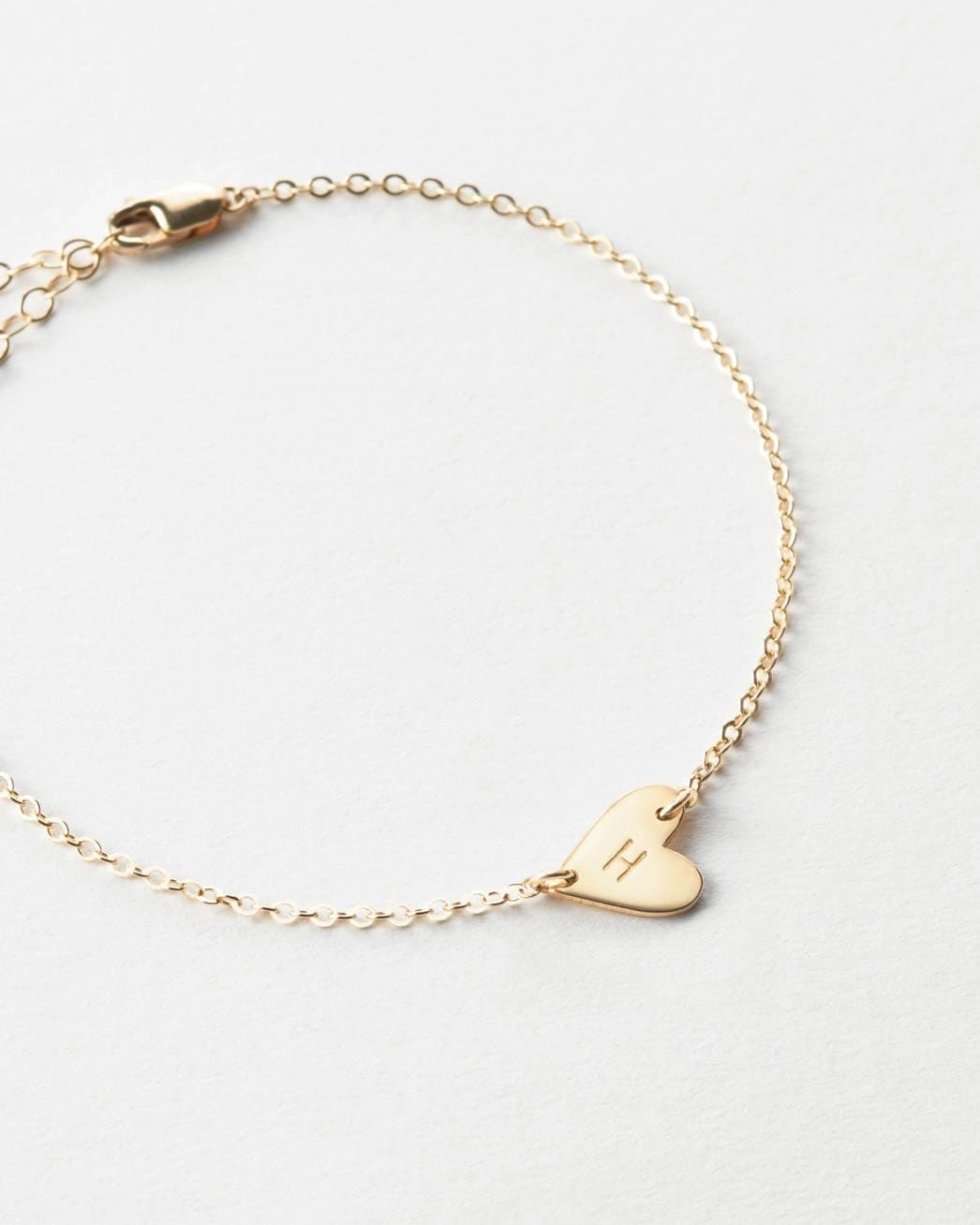 Classic Edge Myra Heart Bracelet