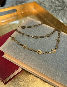 Vintage Chain Artful Style Presenting Adornment