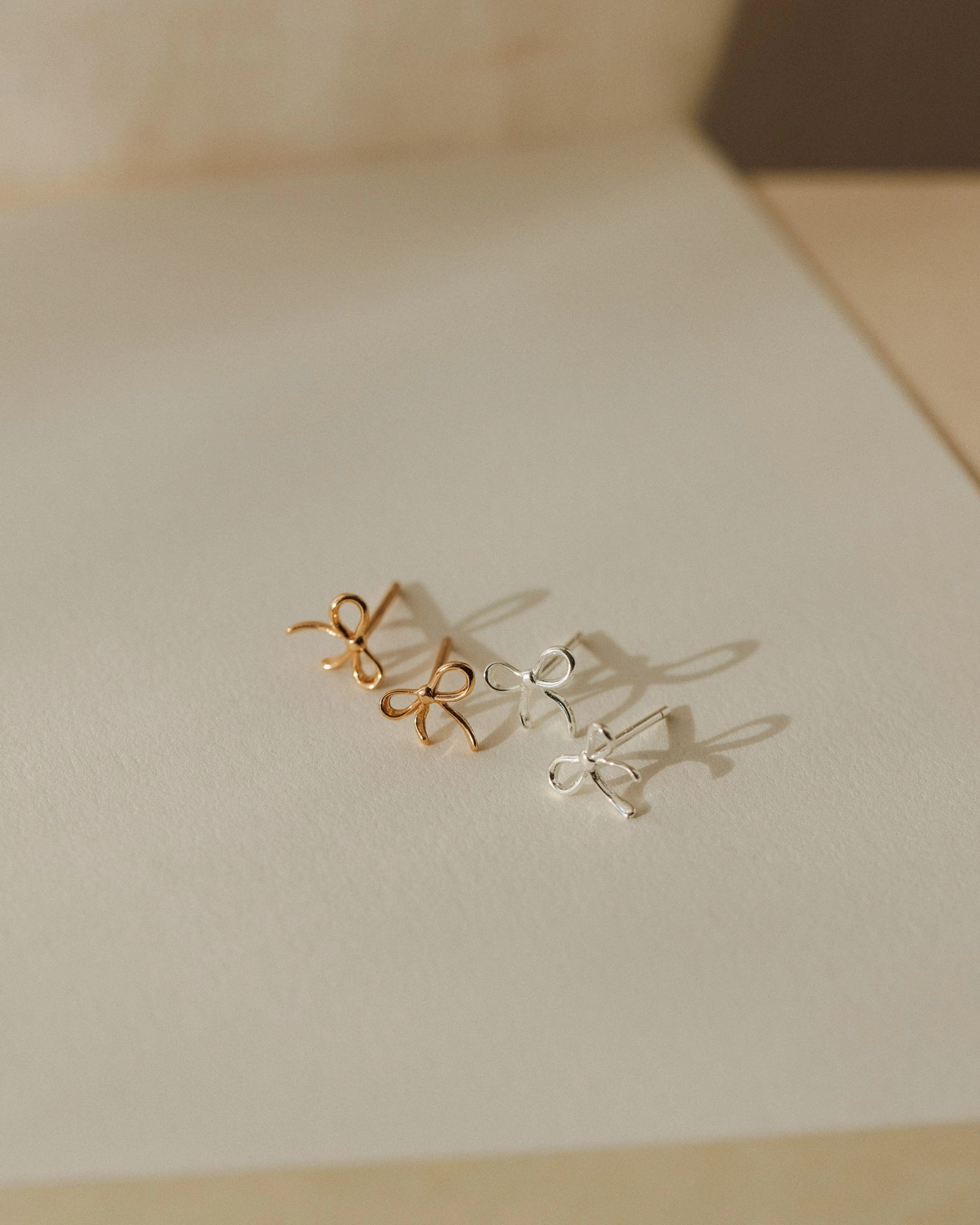 Distinctive Highlight Engagement Style Bow Studs