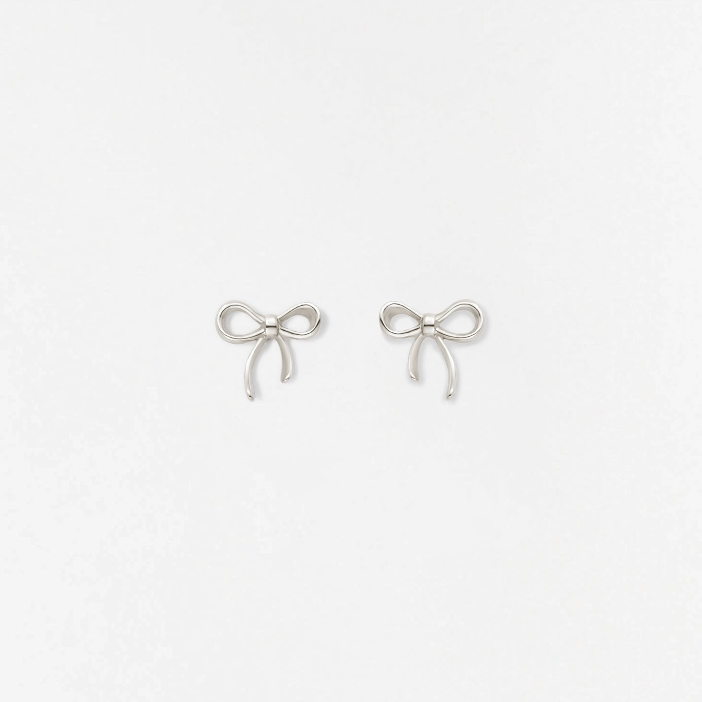Contemporary Edge Gifting Light Bow Studs