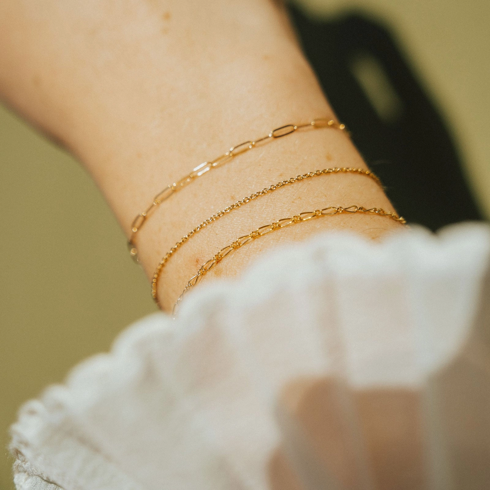 Cable Chain Bracelet - 14K Solid Gold International Trend Complete Blends