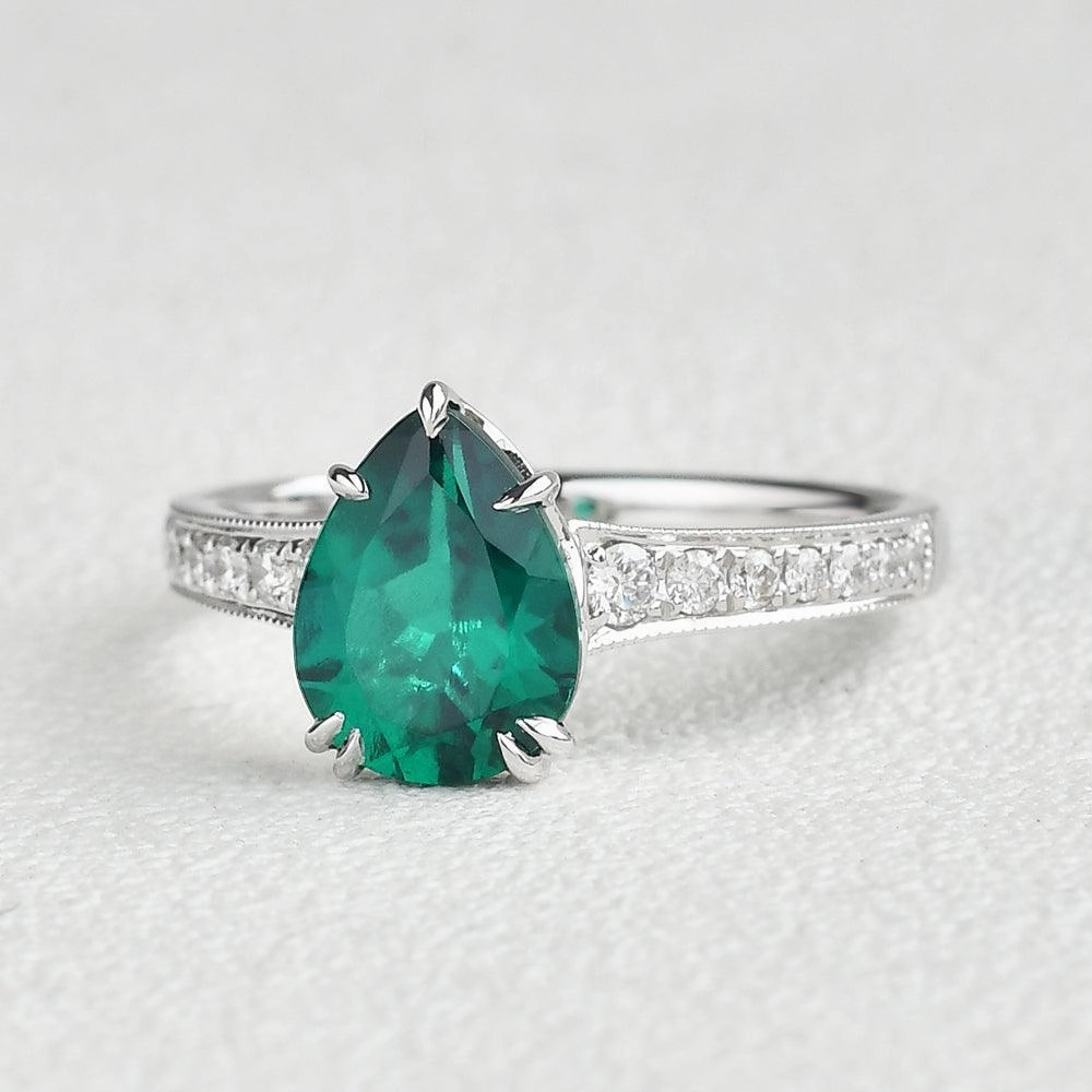 Lustrous Form 1.5ct Pear Shaped Lab Emerald White Gold Ring