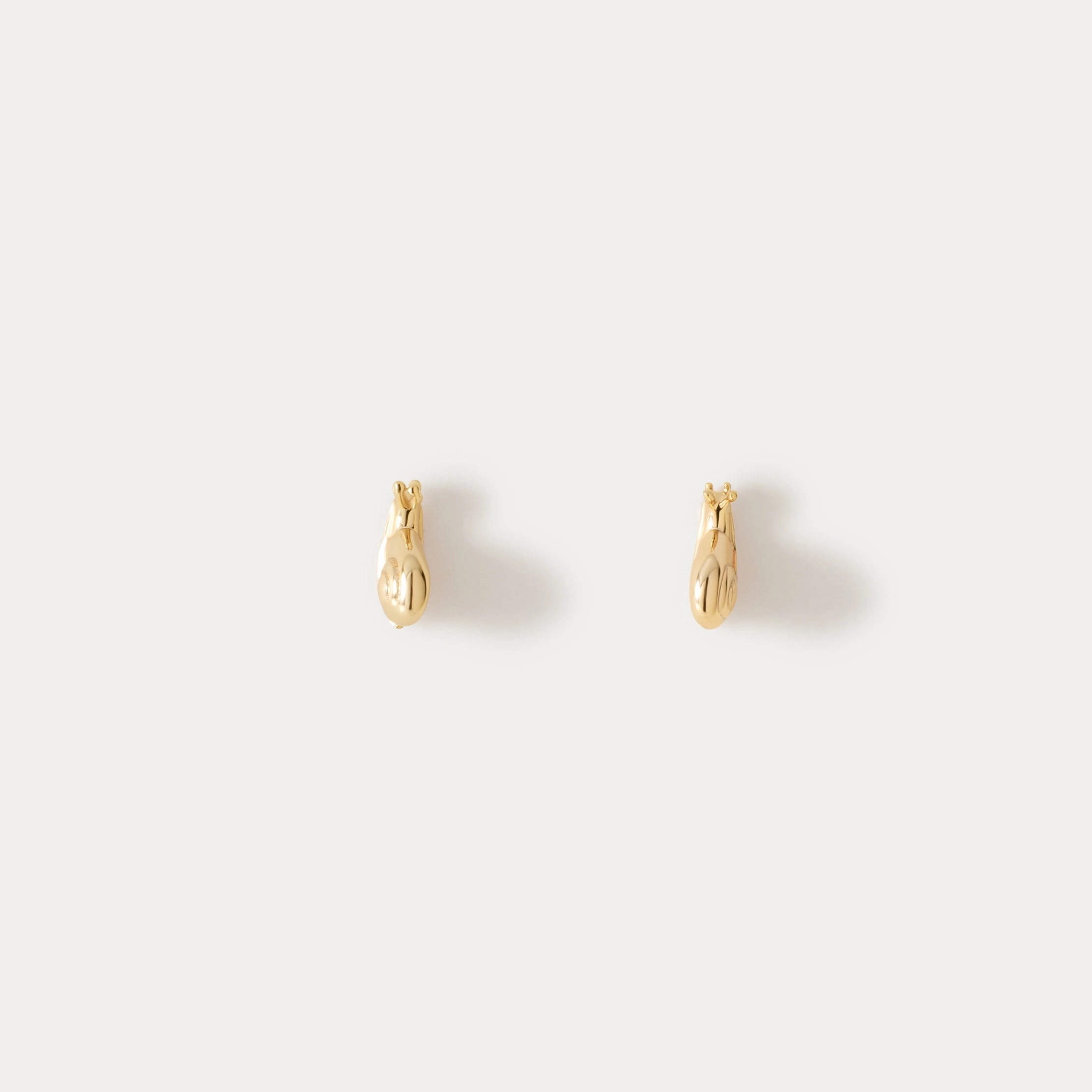 Snail Studs Elegant Silhouette