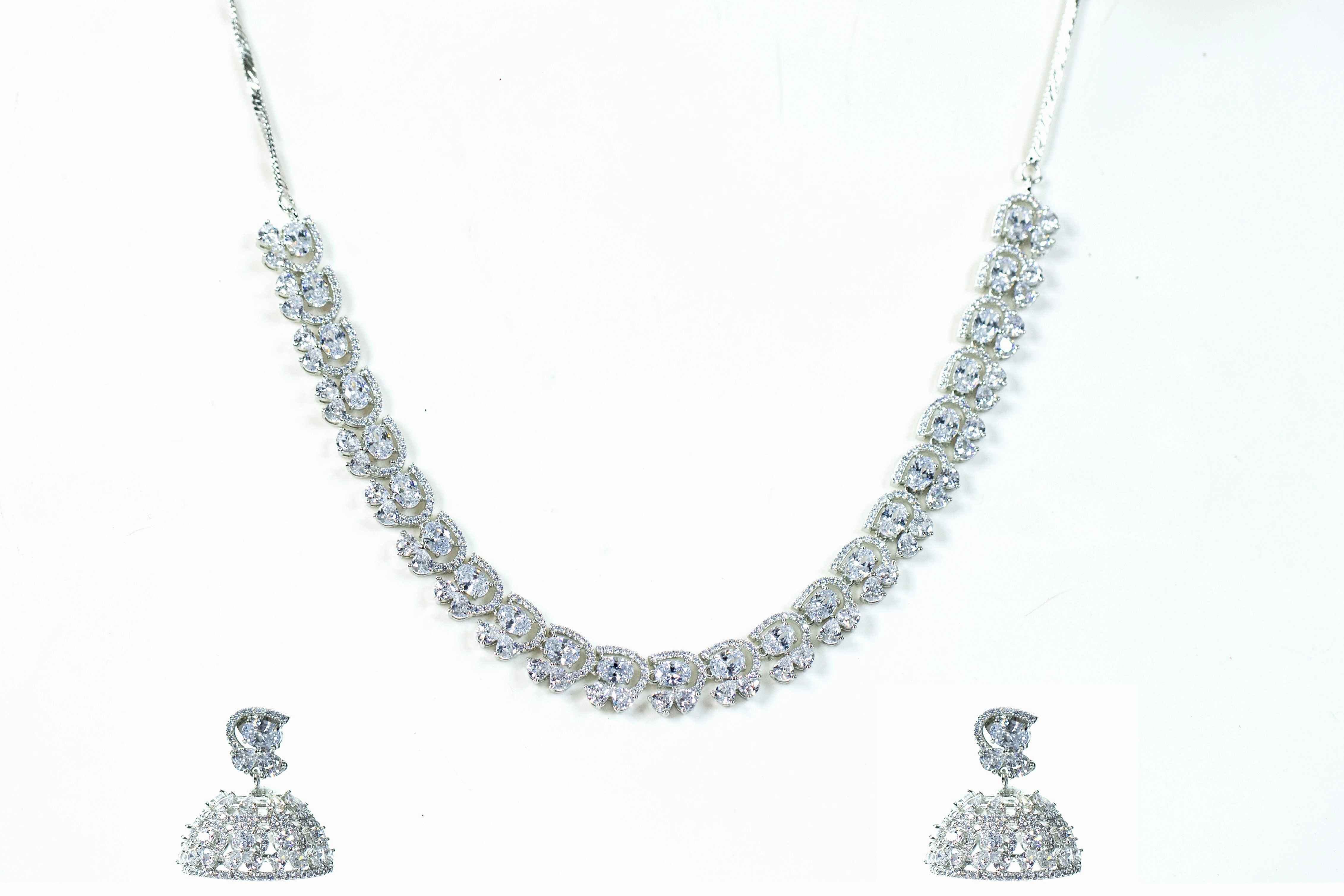 Heridity oval Zircon necklace set Sweet Touch Captivating Accent