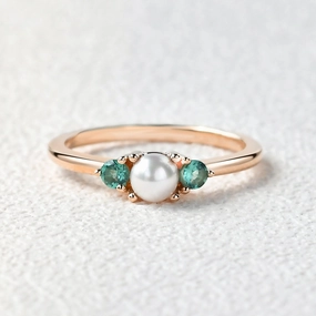 Sleek Radiance Edgy Light Akoya Pearl & Emerald Rose Gold Ring