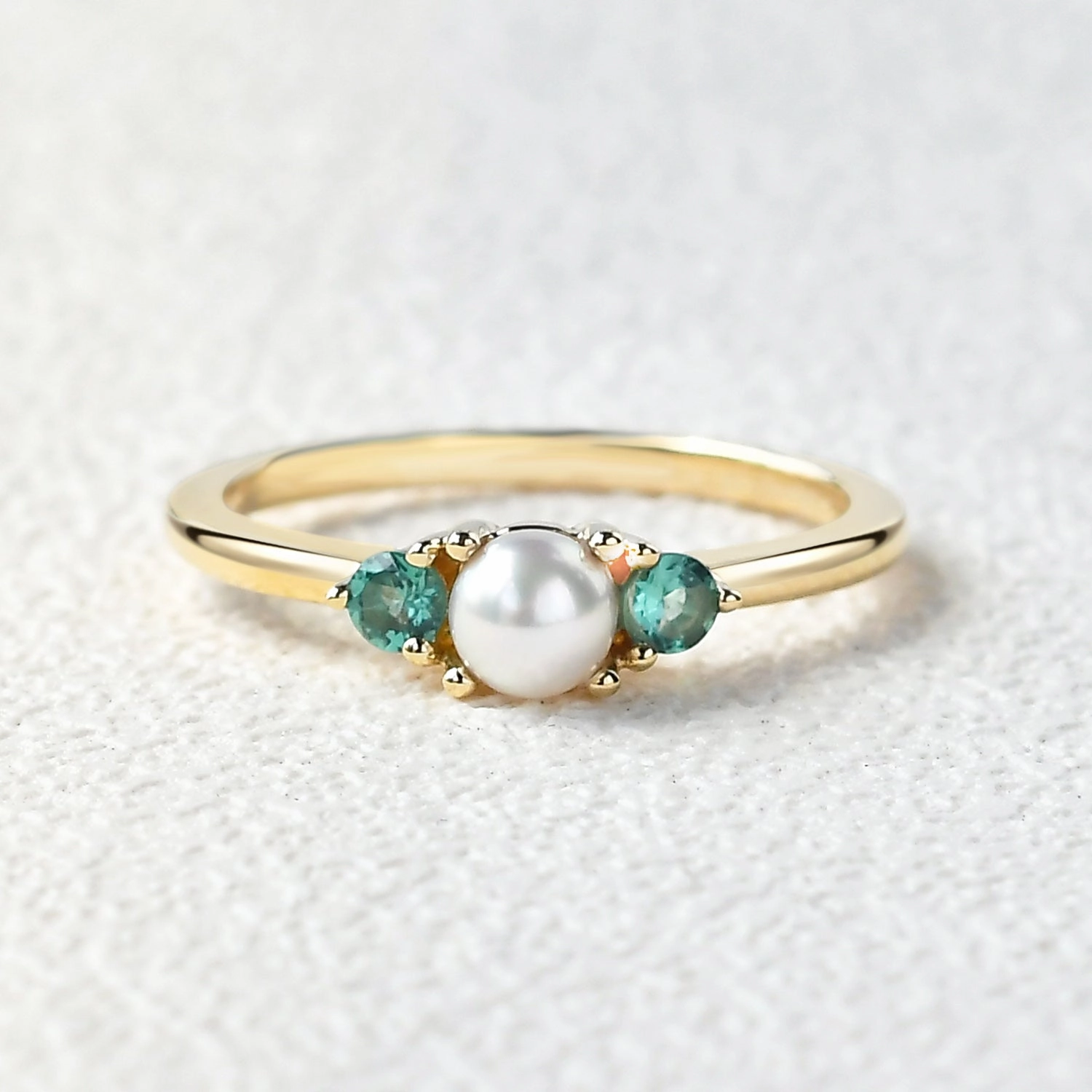Structured Accent Handcrafted Accessories Akoya Pearl & Emerald Rose Gold Ring