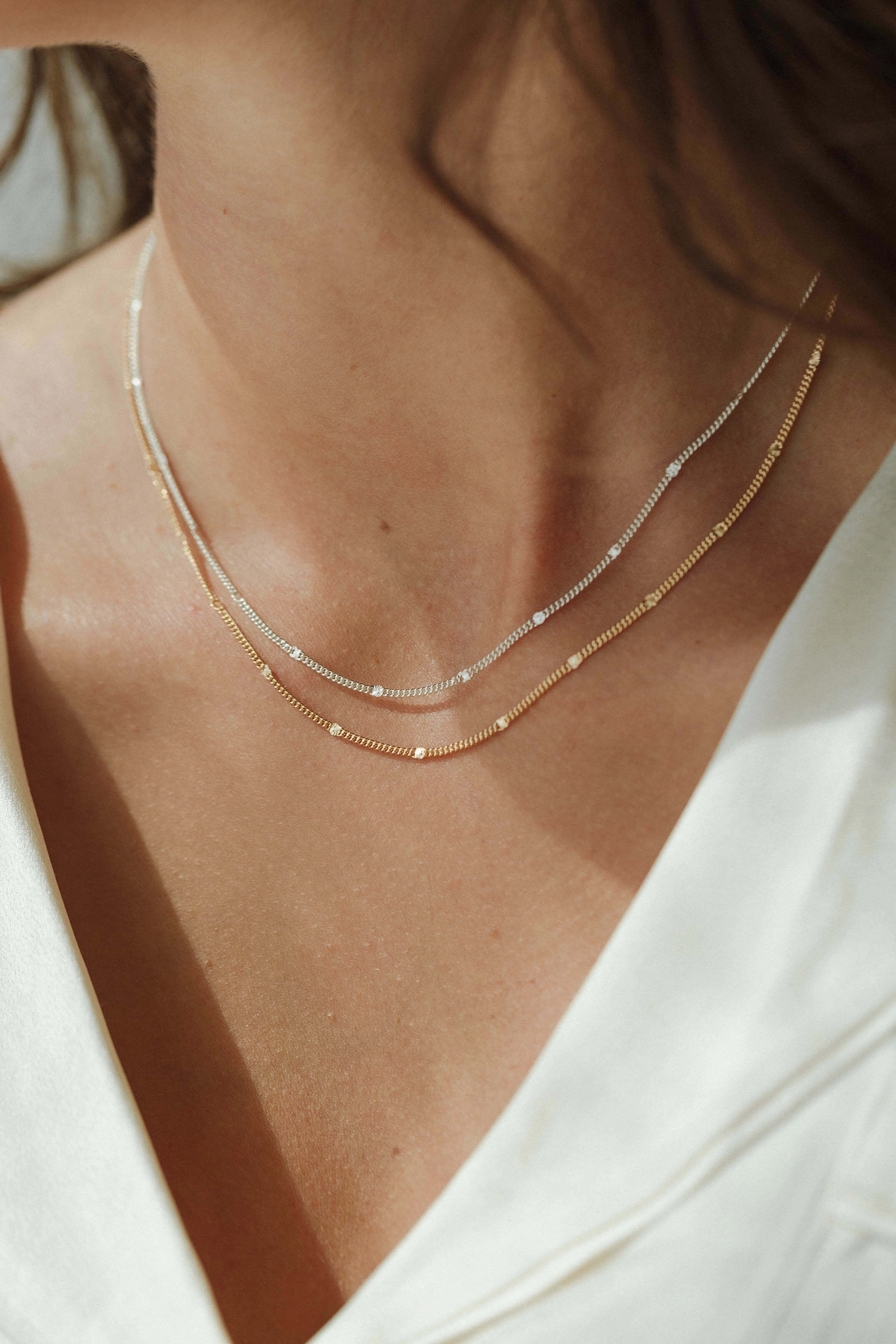 Effortless Finish Bold Charm Radiant Chain