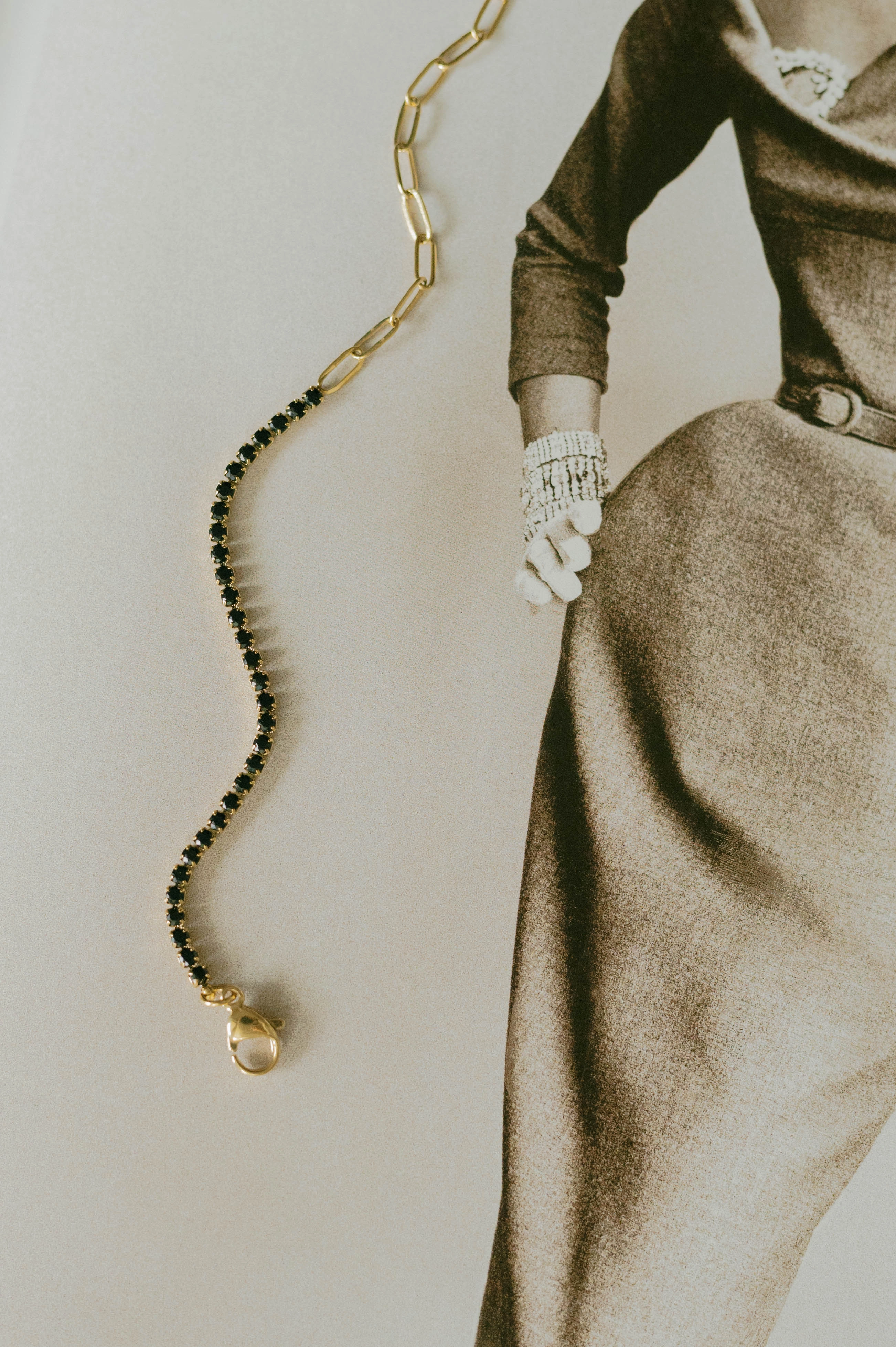 Unrestricted Fusions Old-World Charm Paperclip CZ Bracelet ?C Black CZ