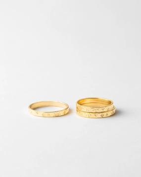 Shimmering Accent Creative Look Galaxy Initial Band