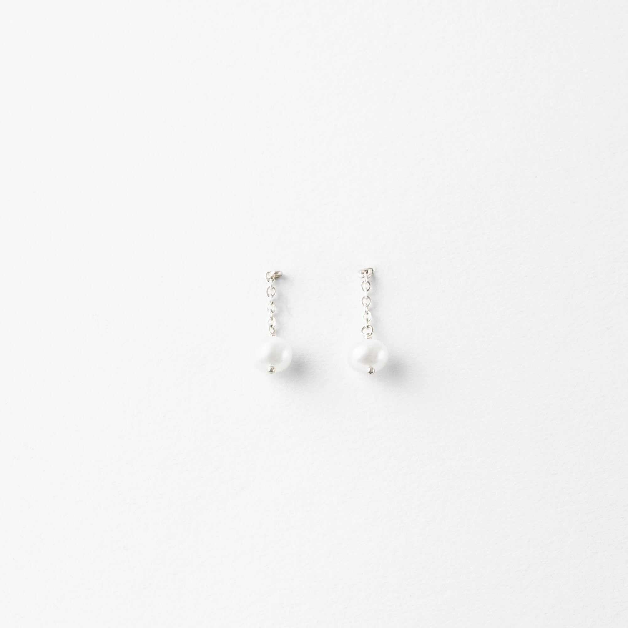 Dara Earrings Fashion Element