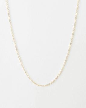 Dainty Chain Distinctive Glow Effortless Design