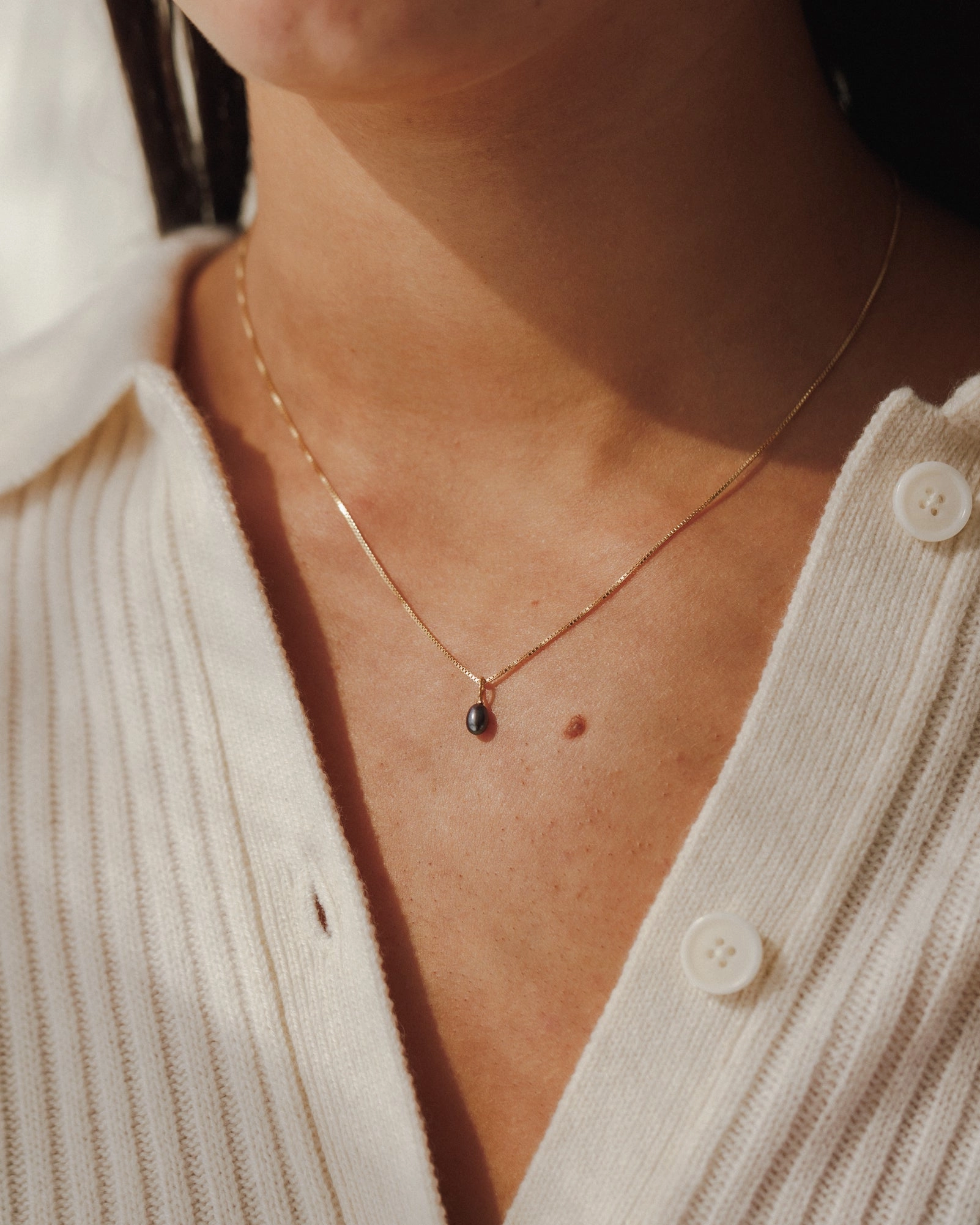 Unique Accent Baby Black Pearl Charm