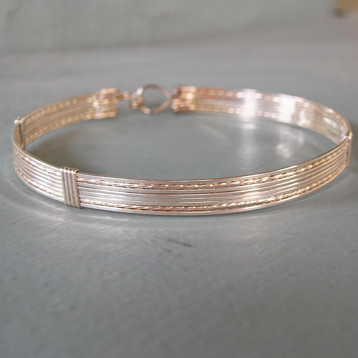 Epic View Borderless Fashion Classy Sterling Silver Wire Wrapped Stackable Bracelet  STSSSSTS