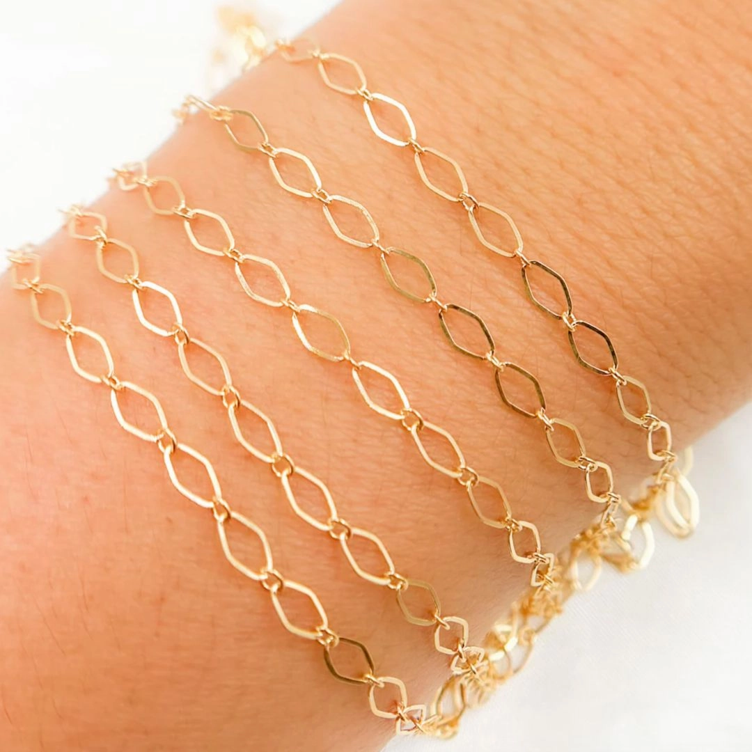 Immediate Delivery Regular Find Diamond Shape Chain Bracelet