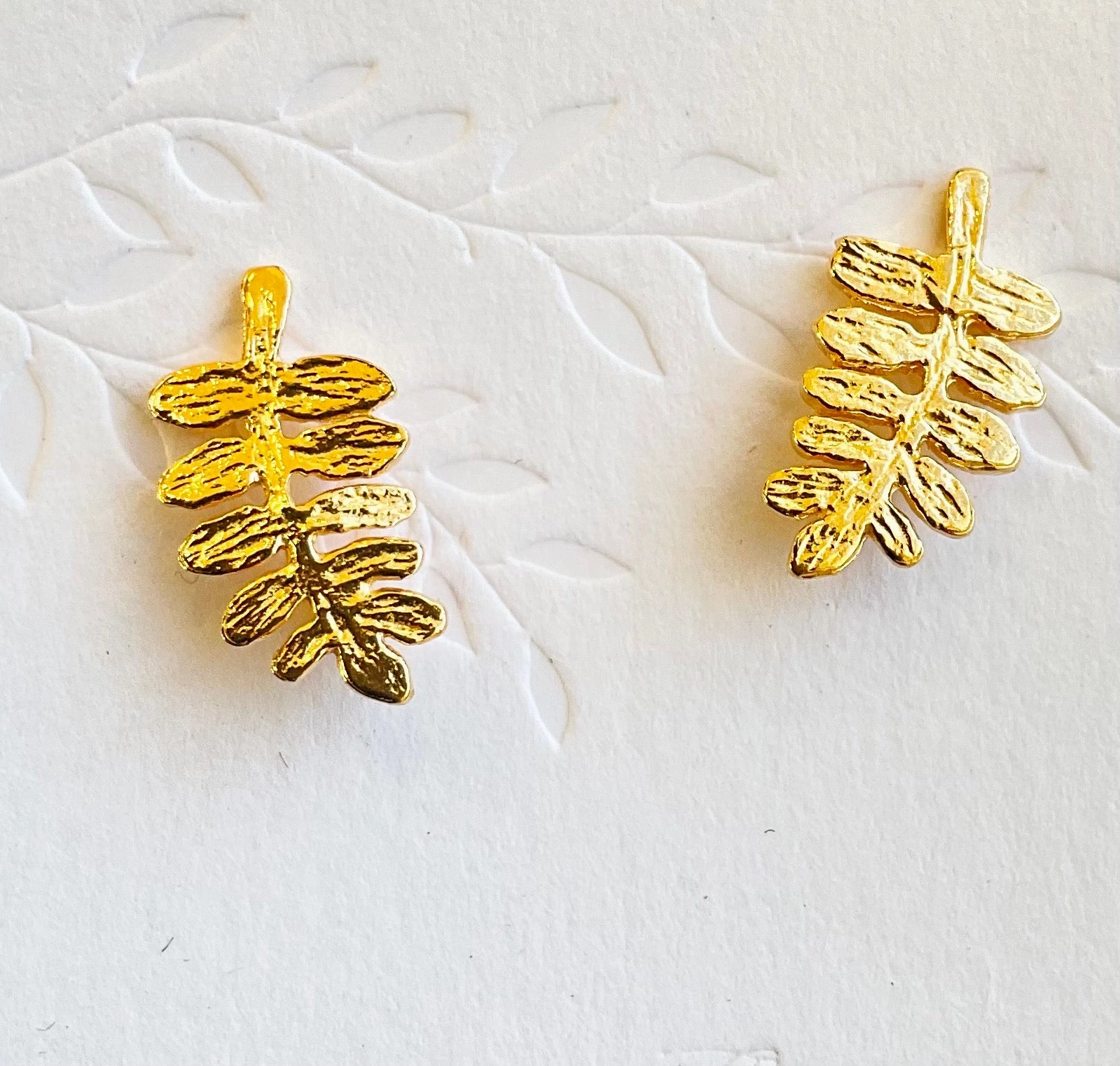 E438 Fall Accent Casual Look