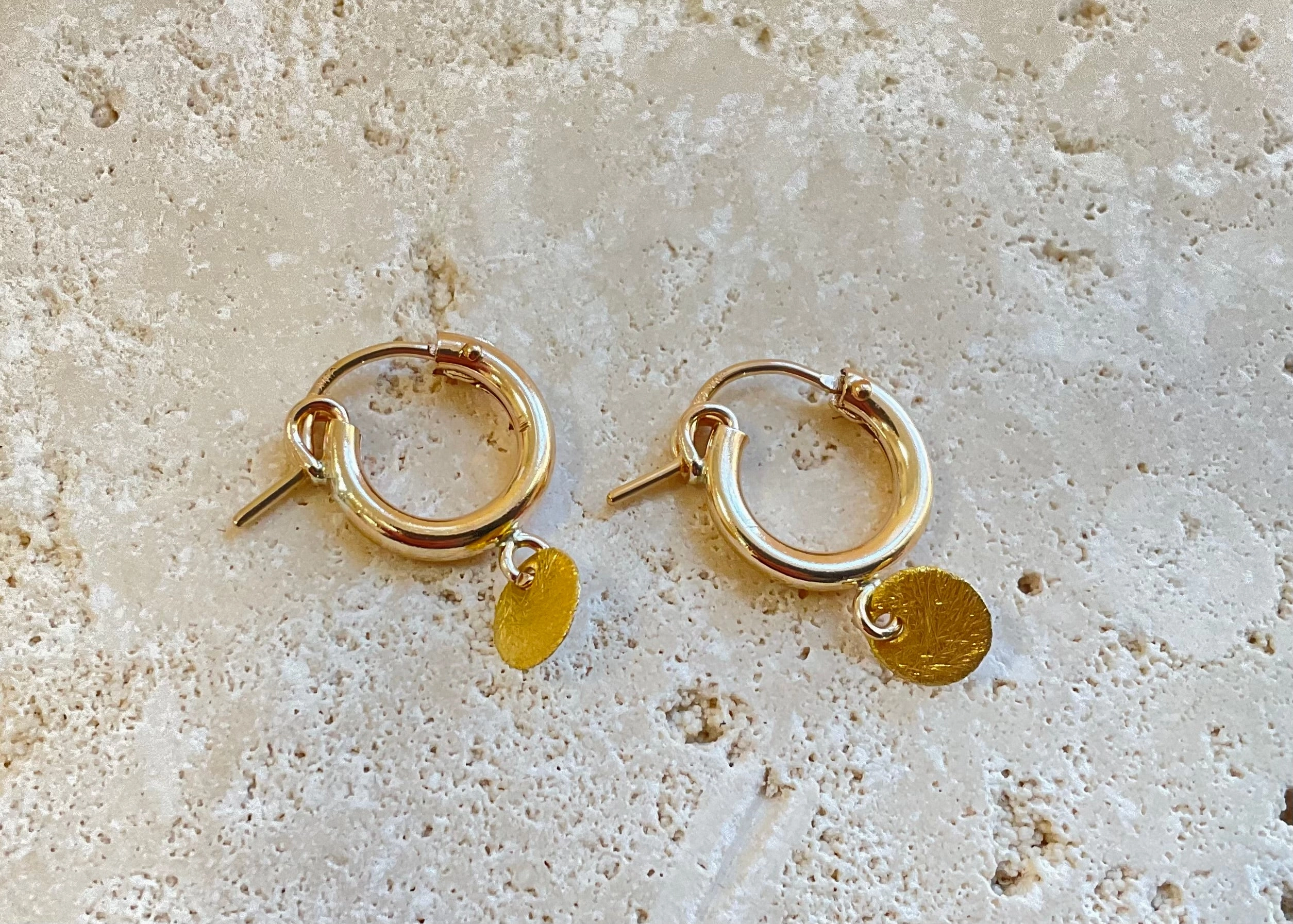 Fashionable Accessory Fresh Detail E477