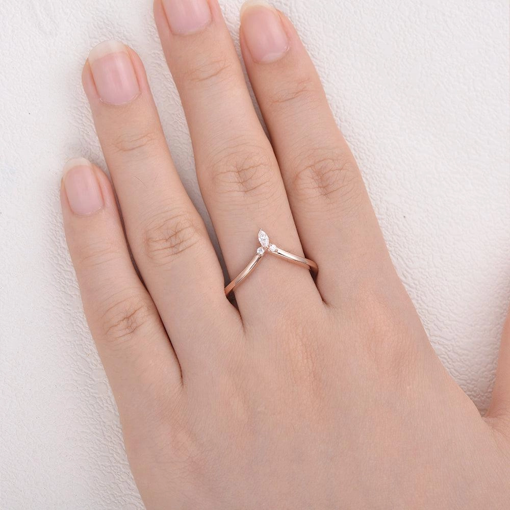 Minimal Appeal Curved Moissanite Stacking Wedding Band