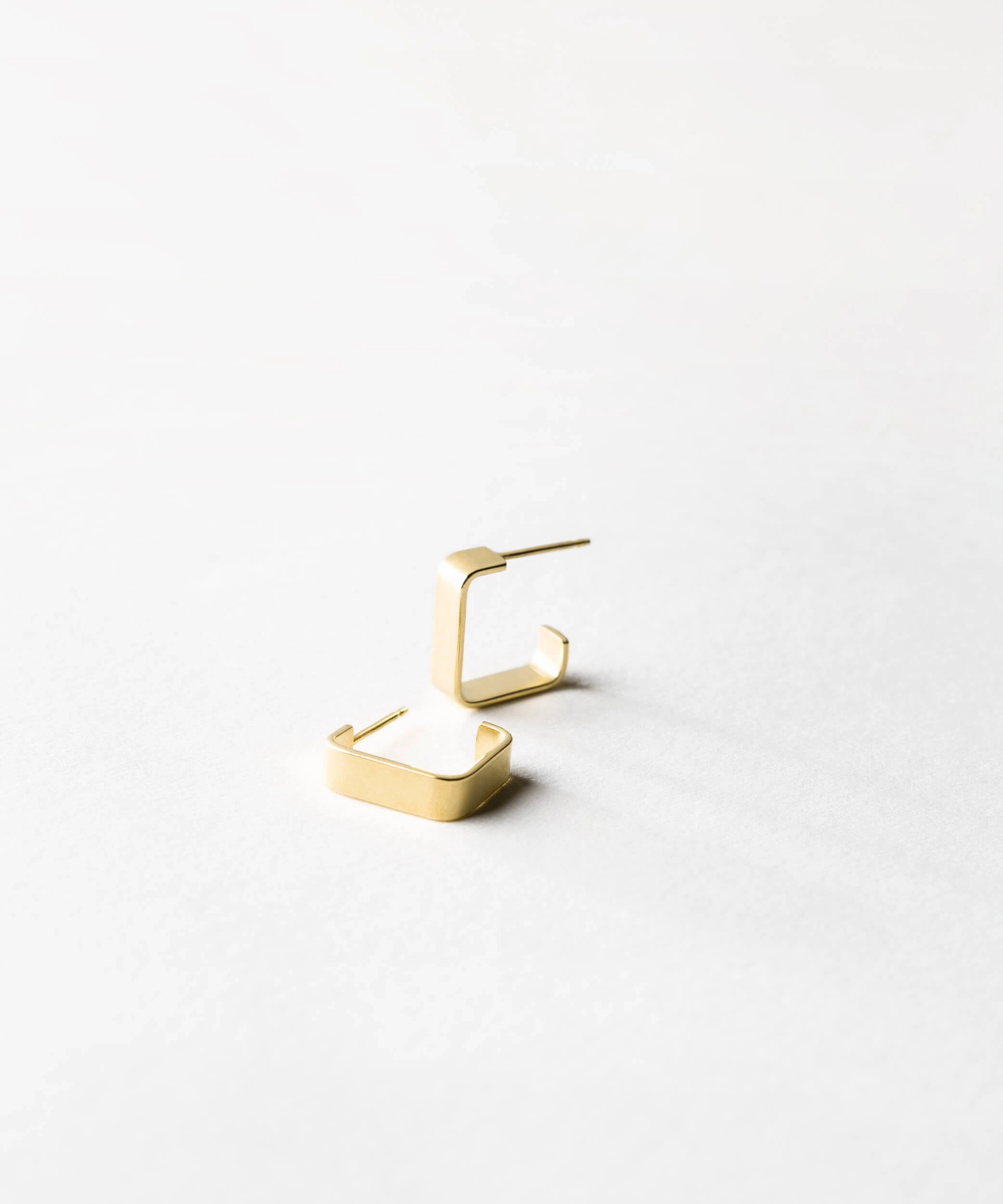 Trendy Detail Iconic Appeal Eileen Hoops