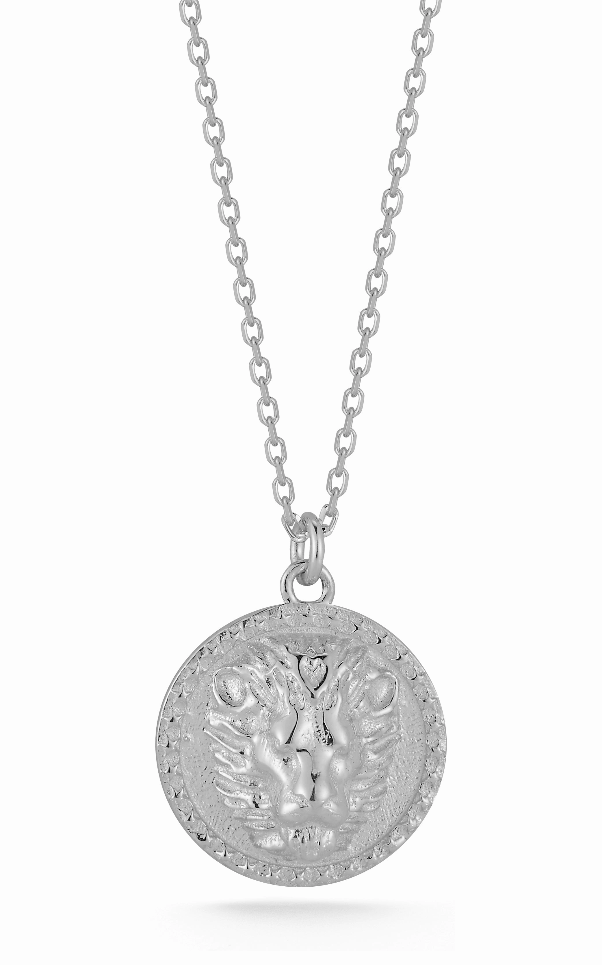 Lion Head Medallion Necklace Timeless Look