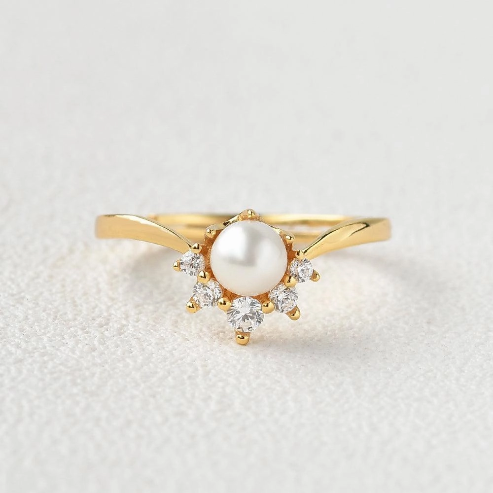 Mixed Metals Akoya Pearl & Round Cut Moissanite Yellow Gold Ring
