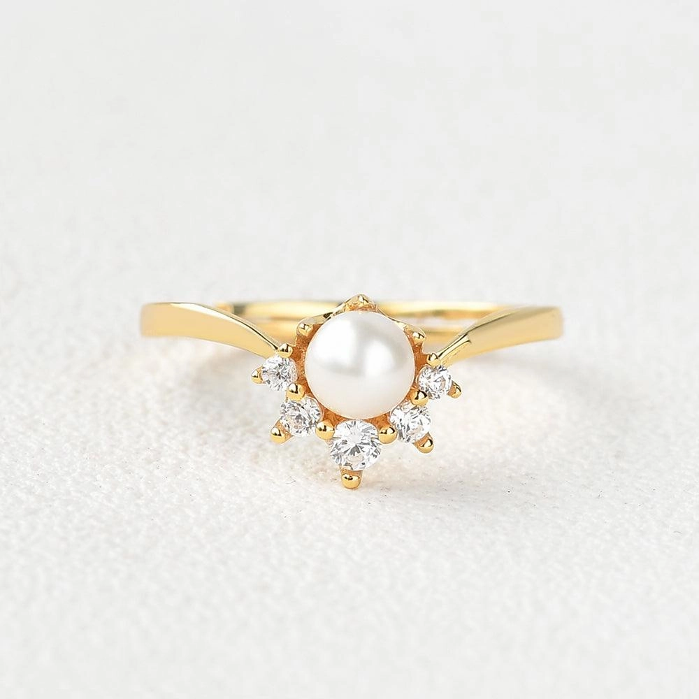 Glam Finish Luxury Jewelry Akoya Pearl & Round Cut Moissanite Yellow Gold Ring