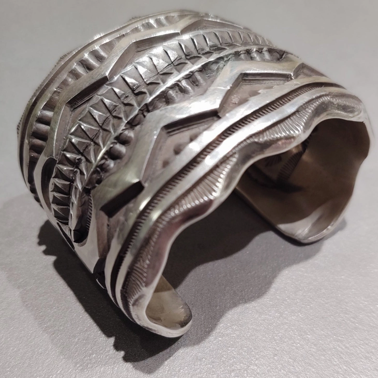 Artful Touch Vibrant Look Elvira Bill Navajo  Sterling Silver Bracelet Cuff - Handmade Native American